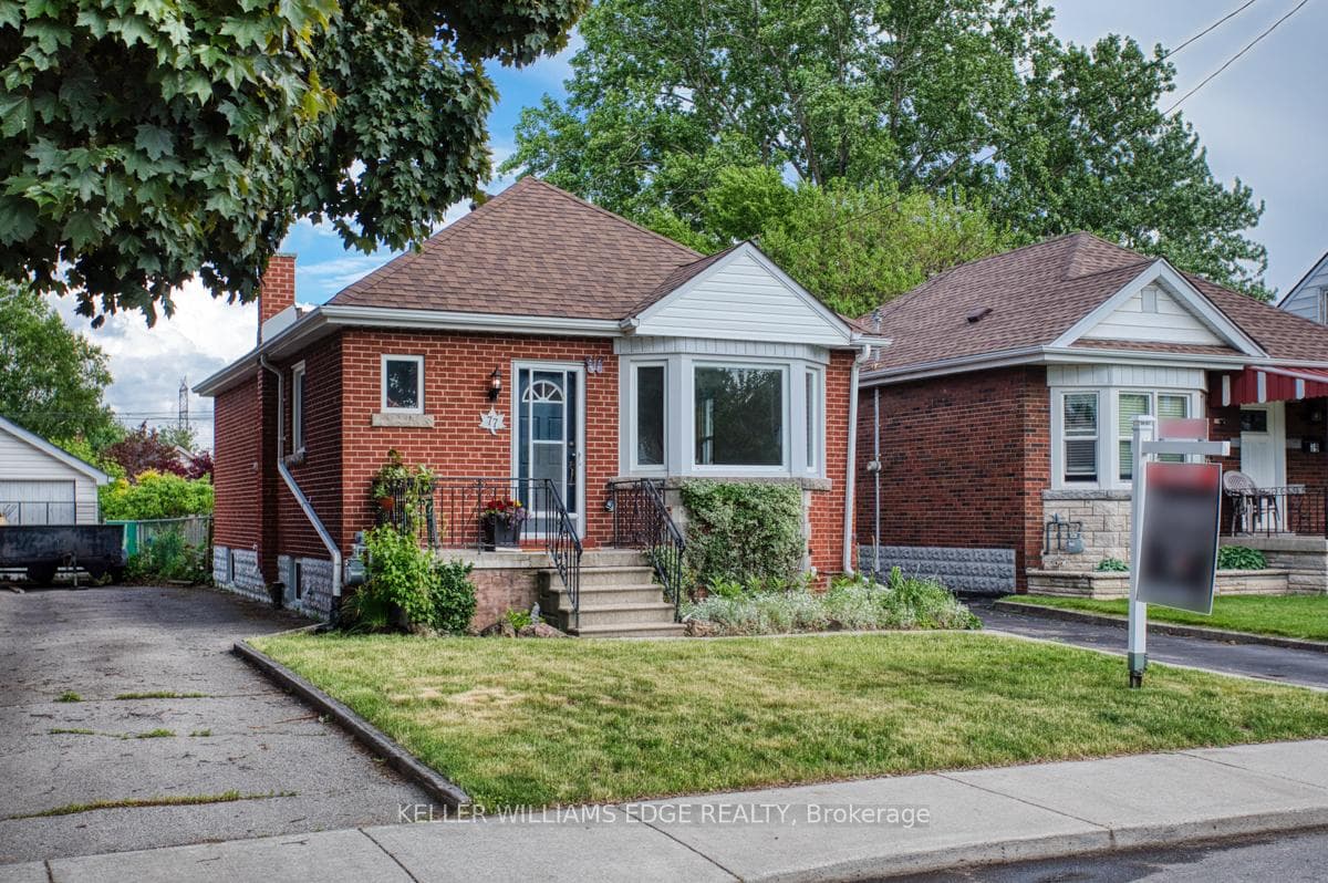 77 Barons Avenue photo 4