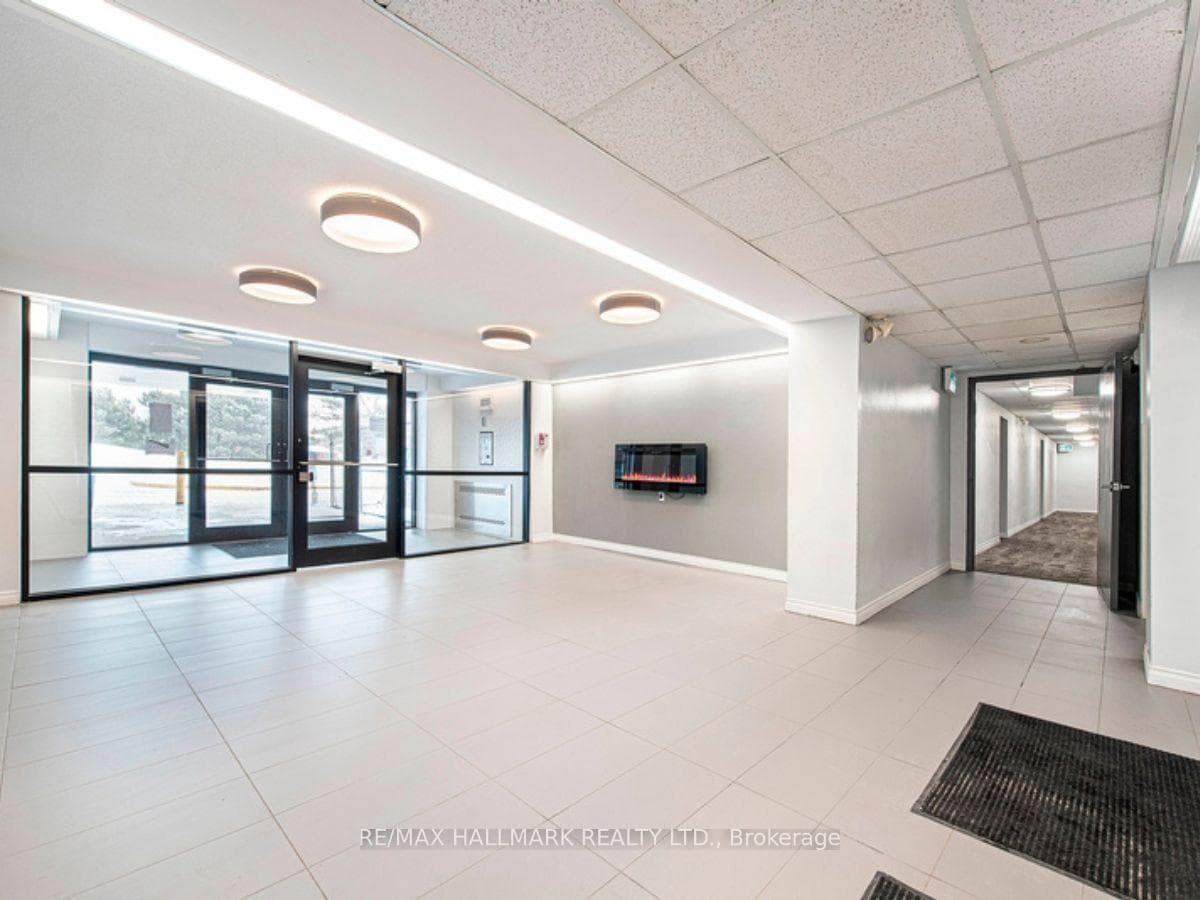 10 Garfella Drive Unit 616 photo 4