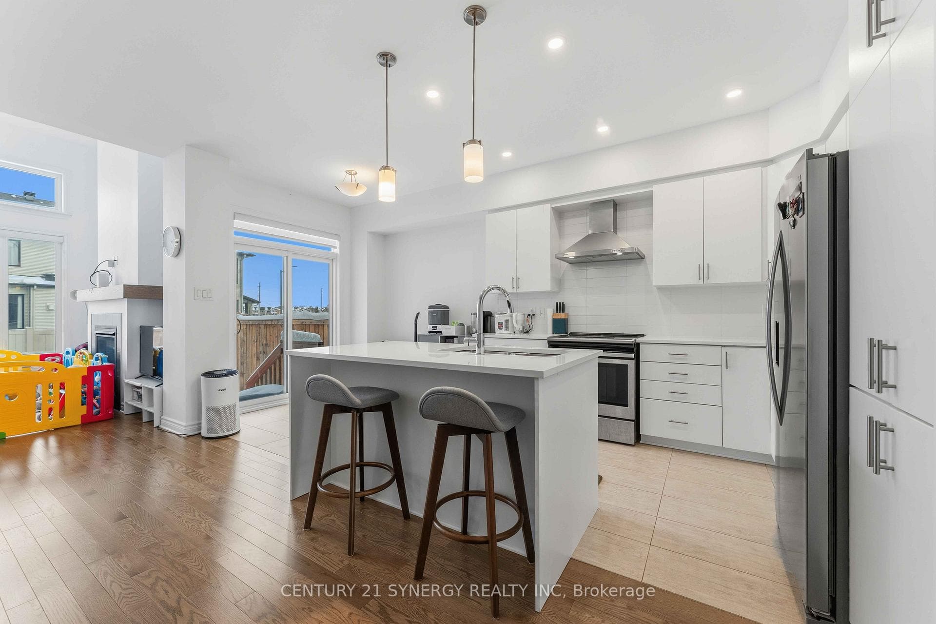 214 Hawkeswood Drive photo 6