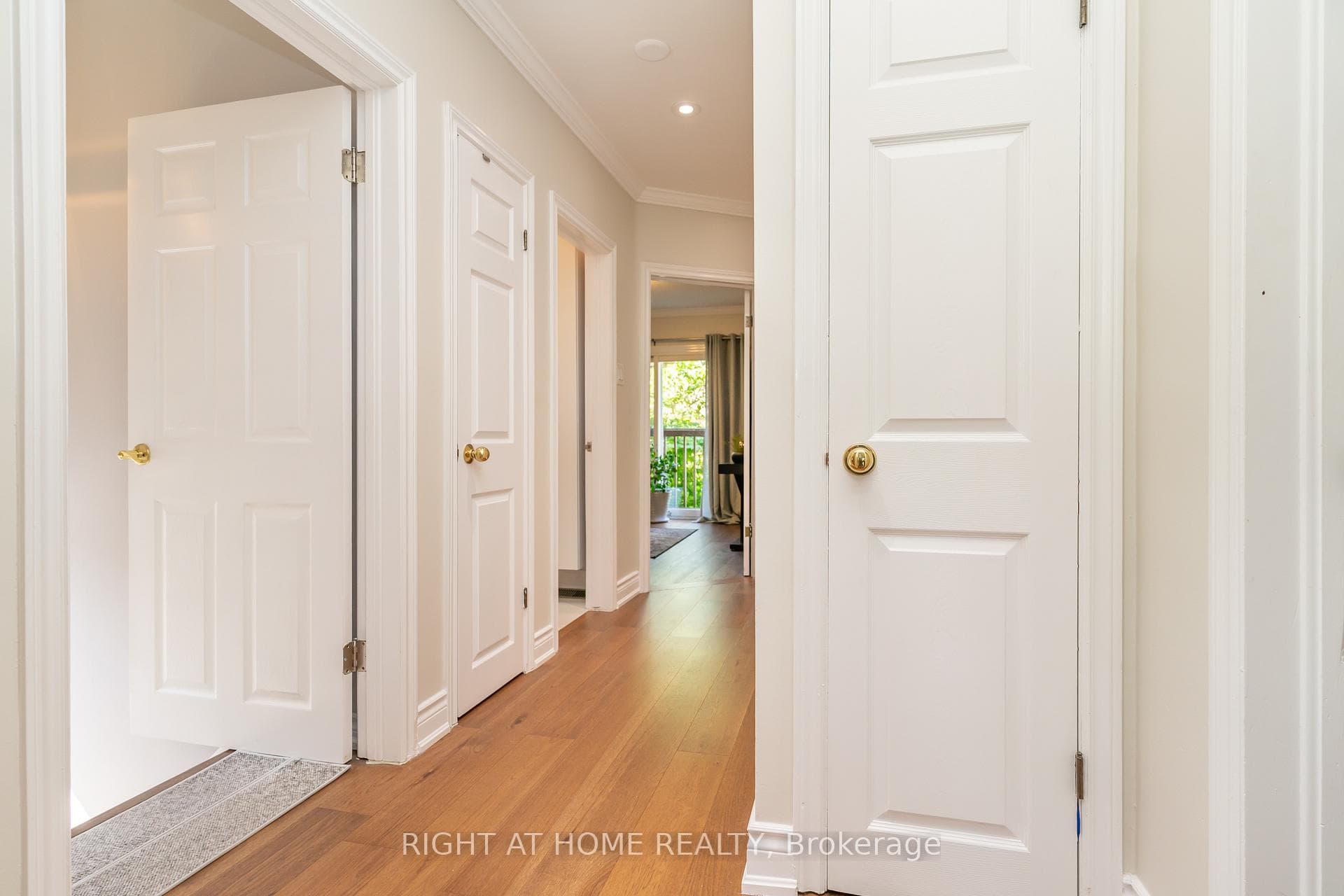 63 Allonsius Drive photo 7
