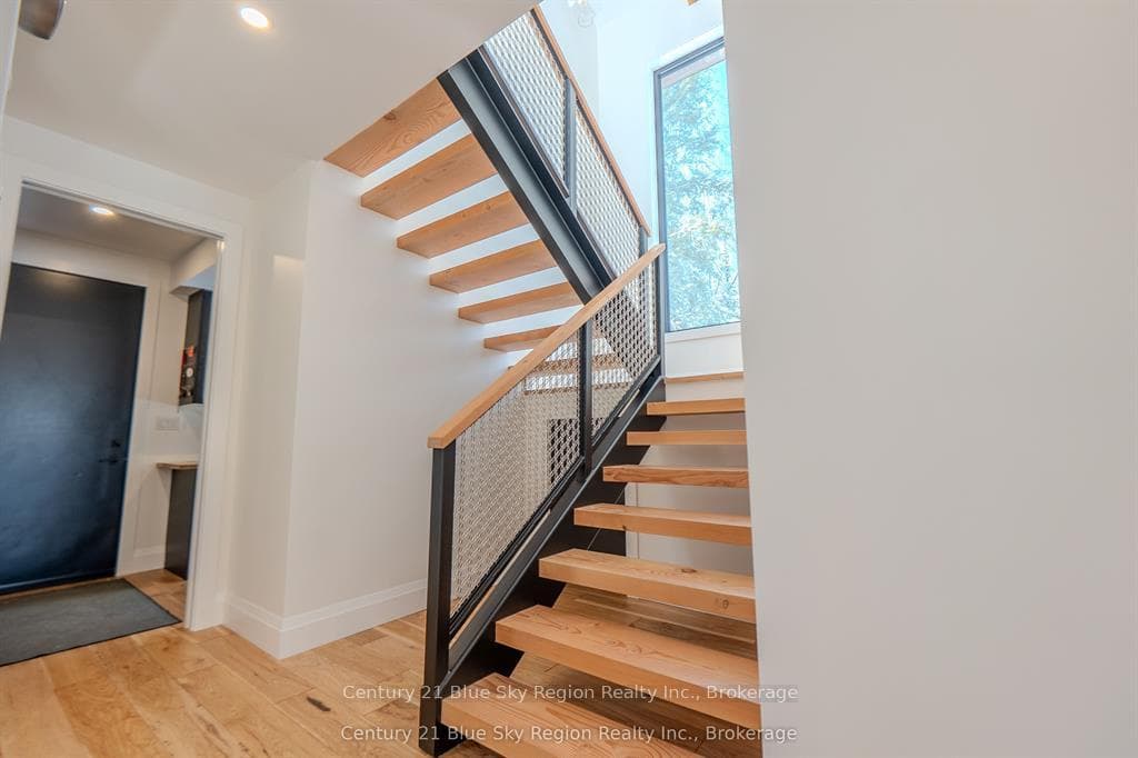 238 Niagara Road photo 30