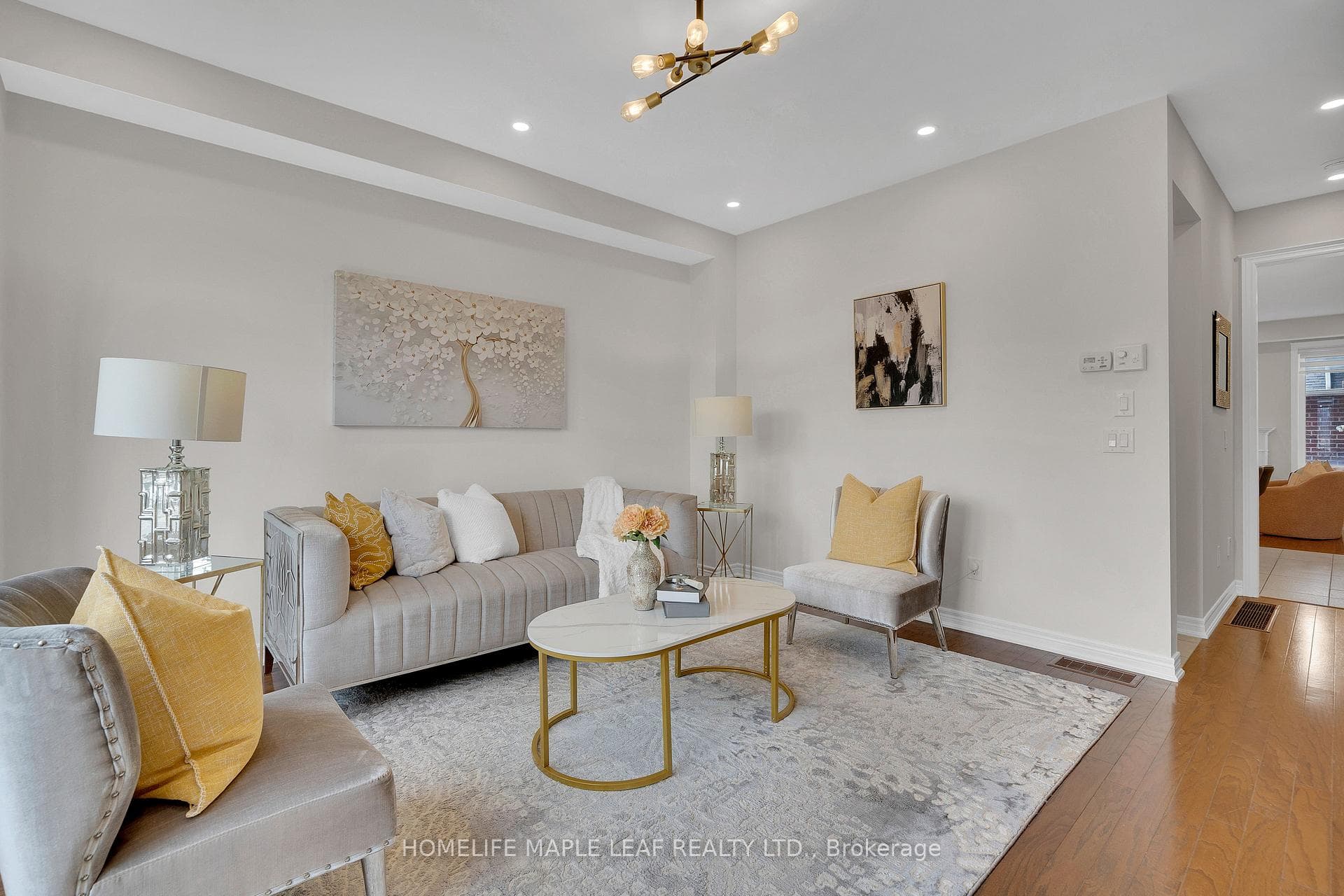 3079 Neyagawa Boulevard photo 3