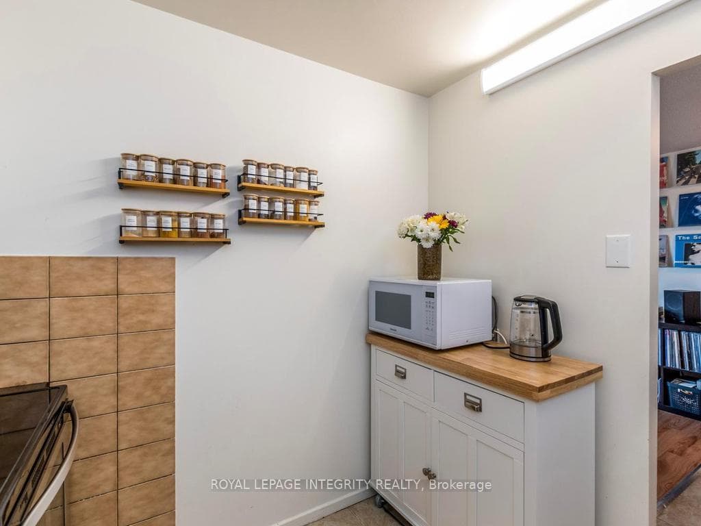 20 Chesterton Drive Unit 606 photo 15