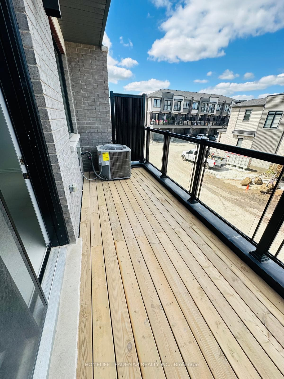 79 Sorbara Way photo 12