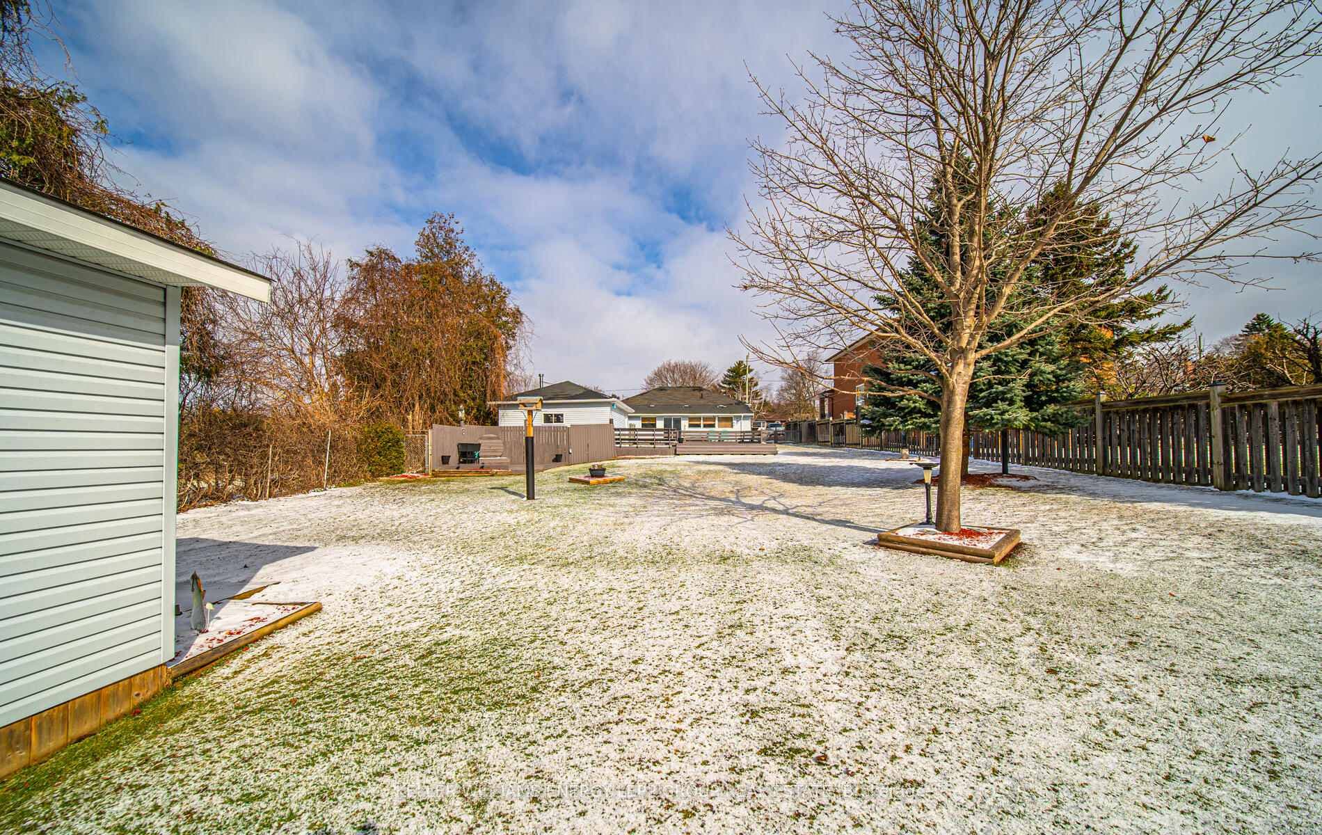 23 Bradley Boulevard photo 11