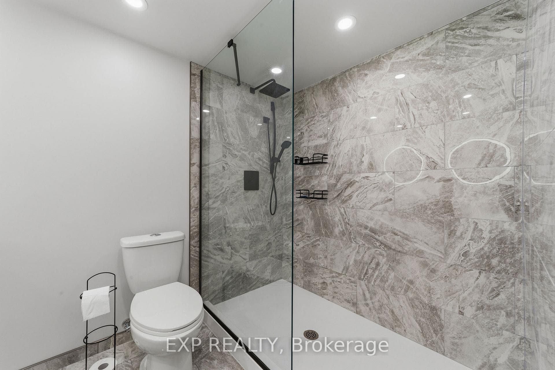 113 Edgewater Boulevard photo 41