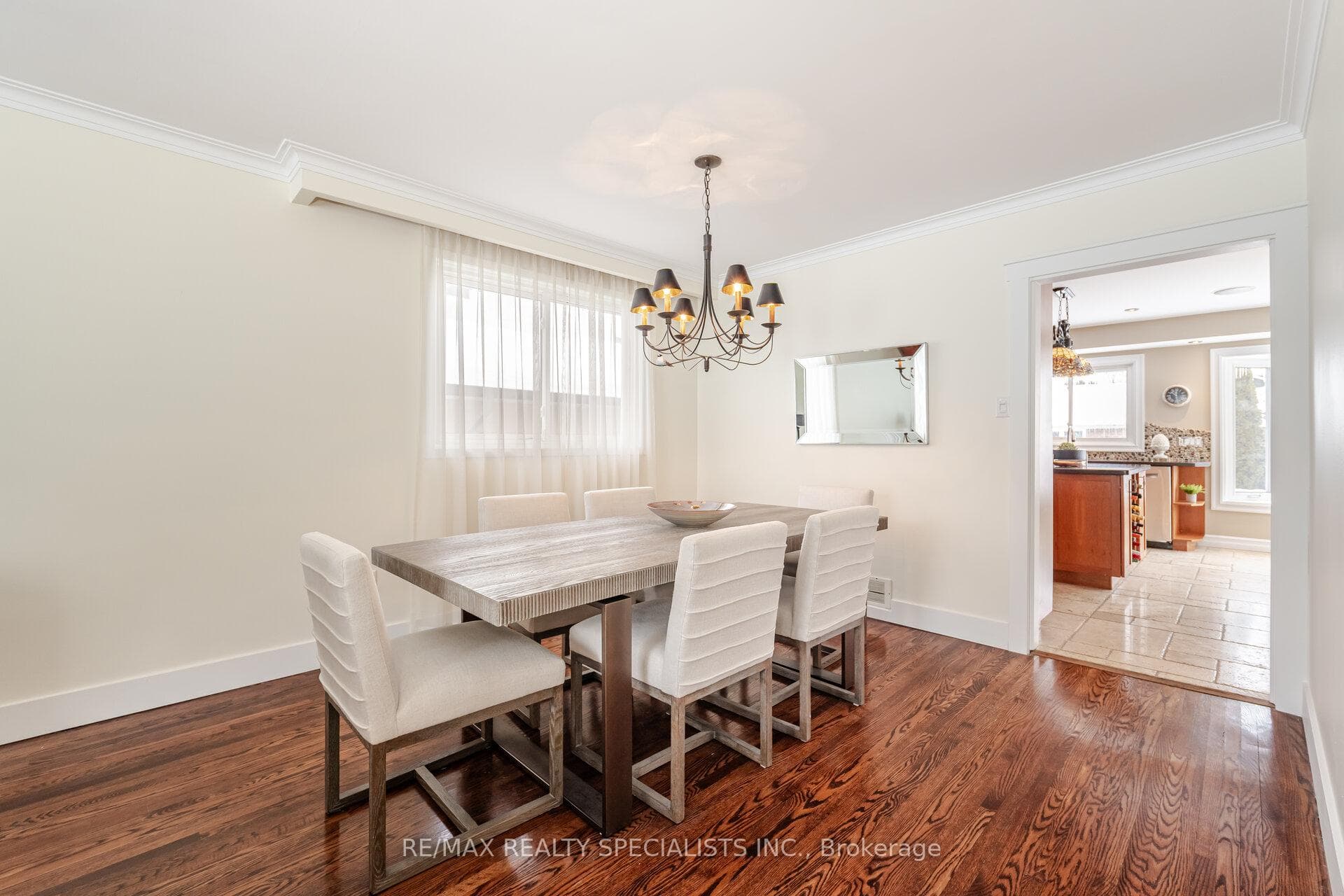 2341 Altersen Place photo 9