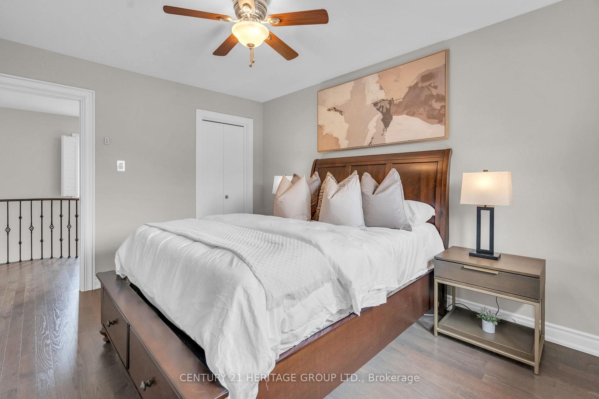 358 Clearmeadow Boulevard photo 24