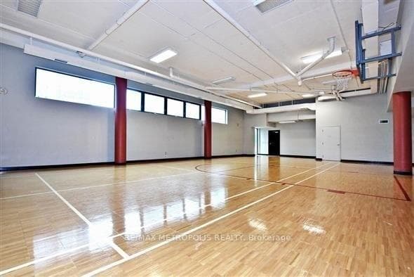19 Grand Trunk Crescent Unit 815 photo 12