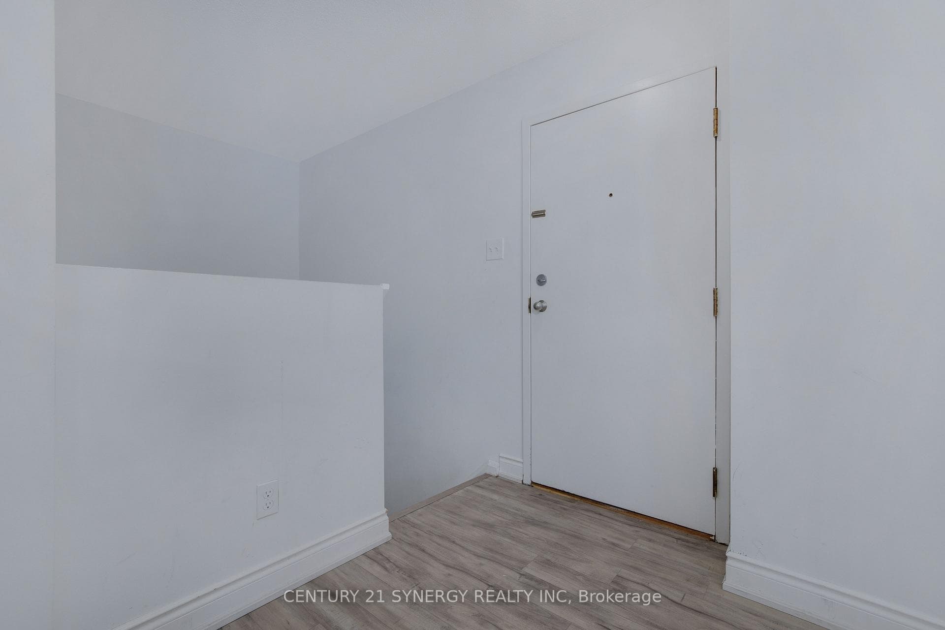 1589 ST BERNARD Street Unit 403 photo 3