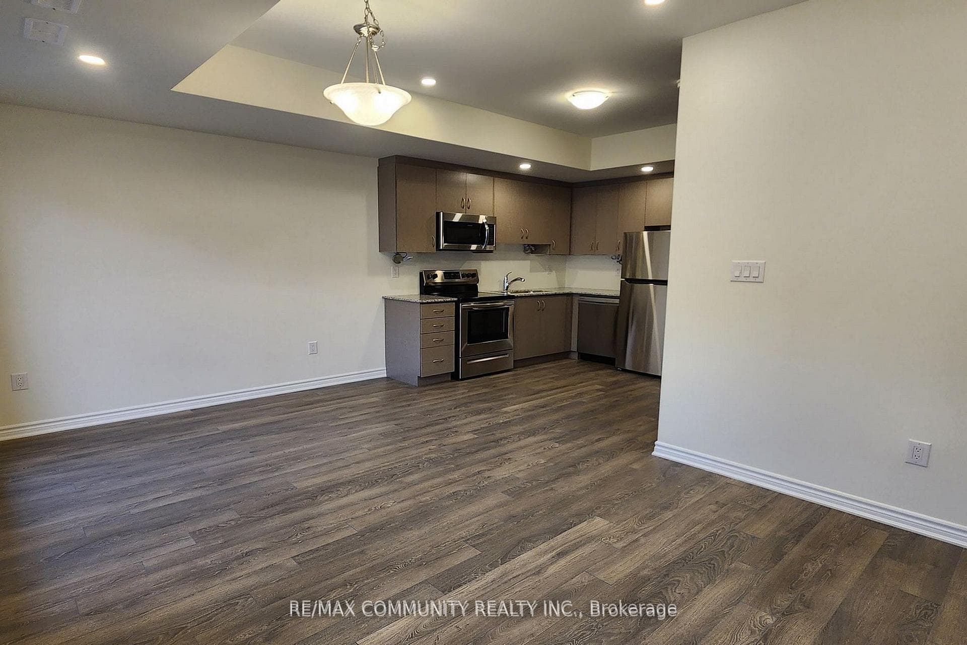 2789 Eglinton Avenue Unit 418 photo 11