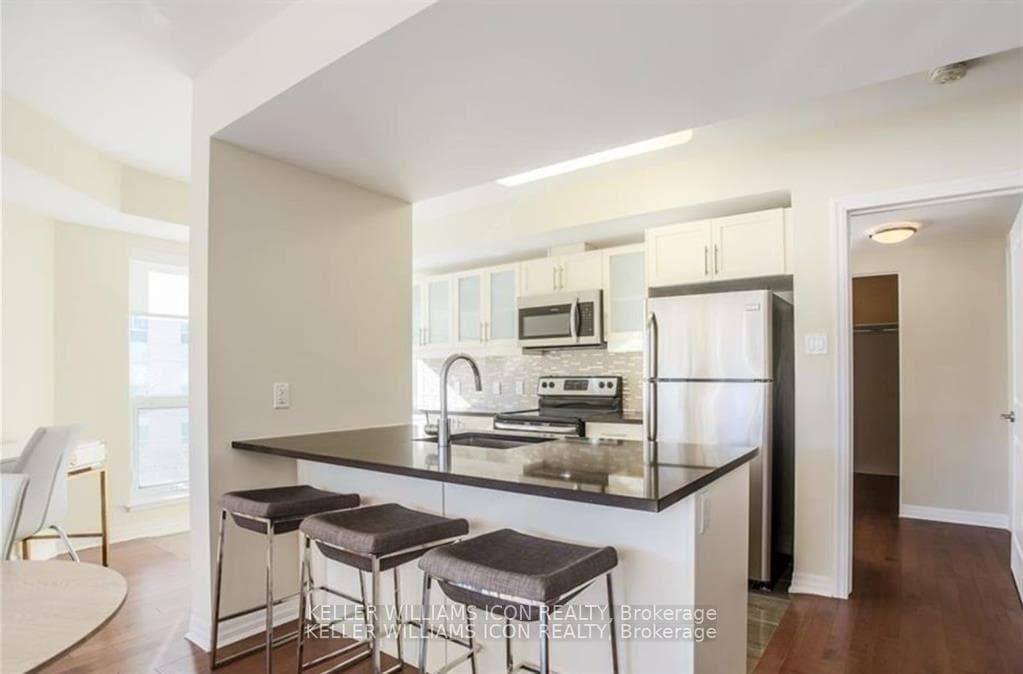 195 Besserer Street Unit 301 photo 11