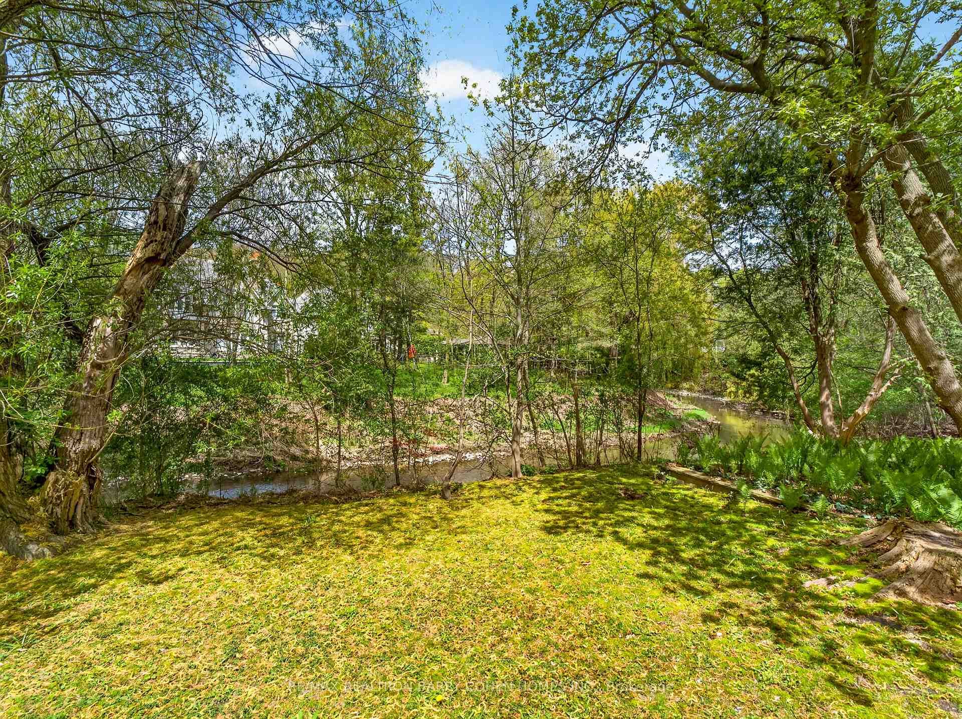 80 Donwoods Drive photo 38