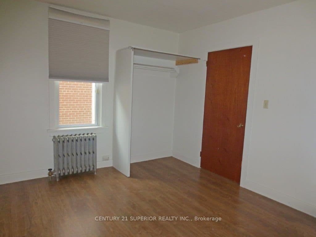 1012 Victoria Ave photo 28
