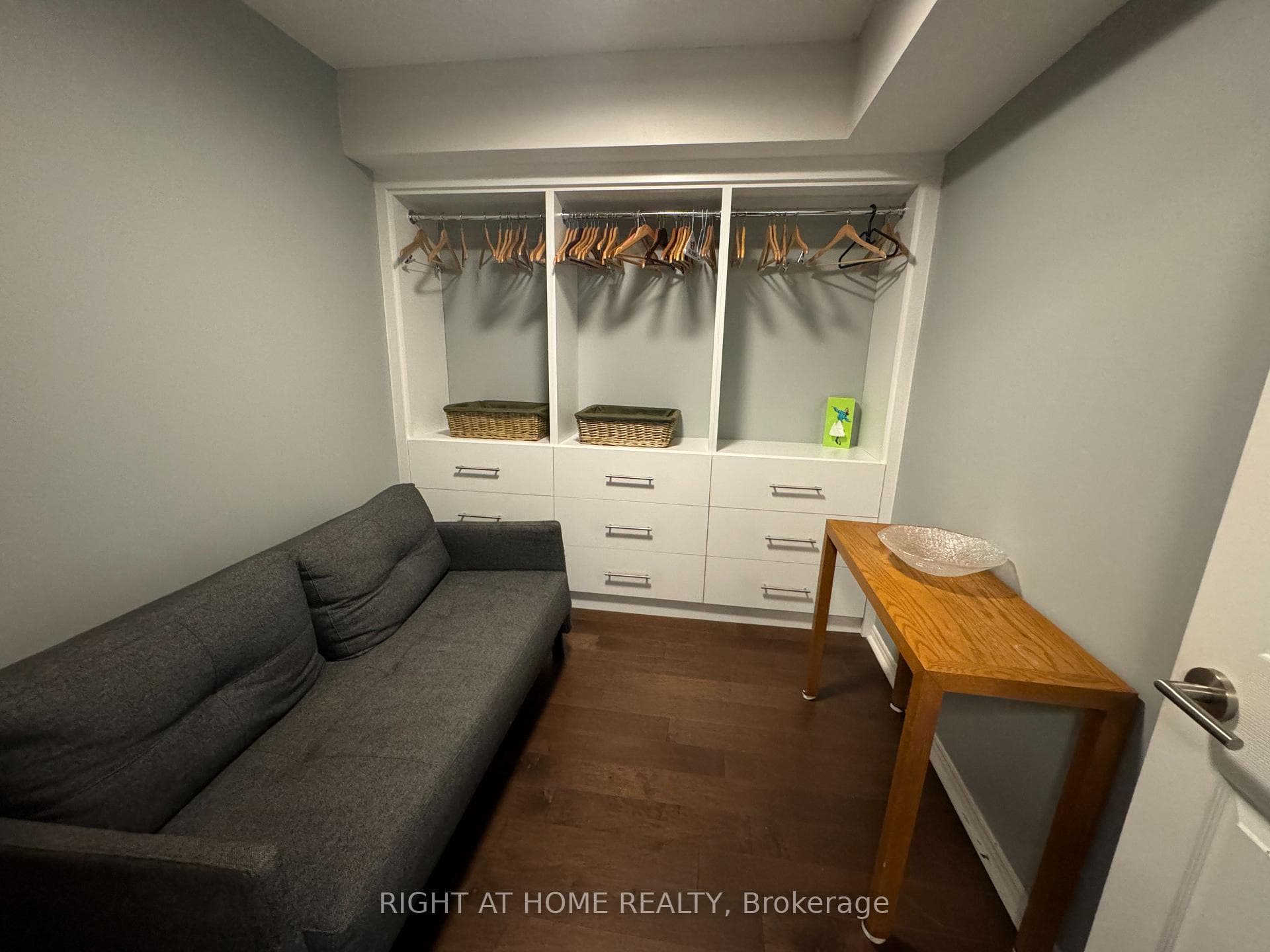 300 Balliol Street Unit 810 photo 25