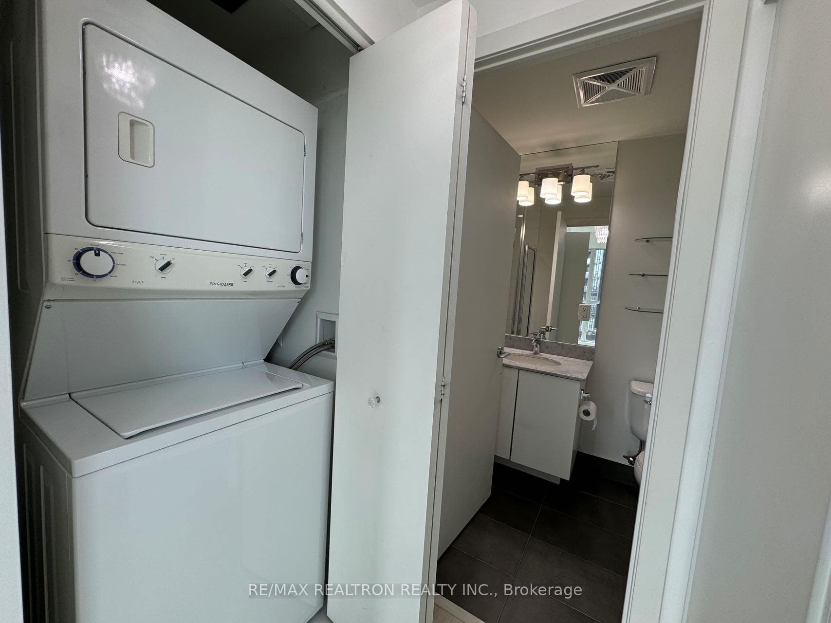 69 Lynn Williams Street Unit 1106 photo 14