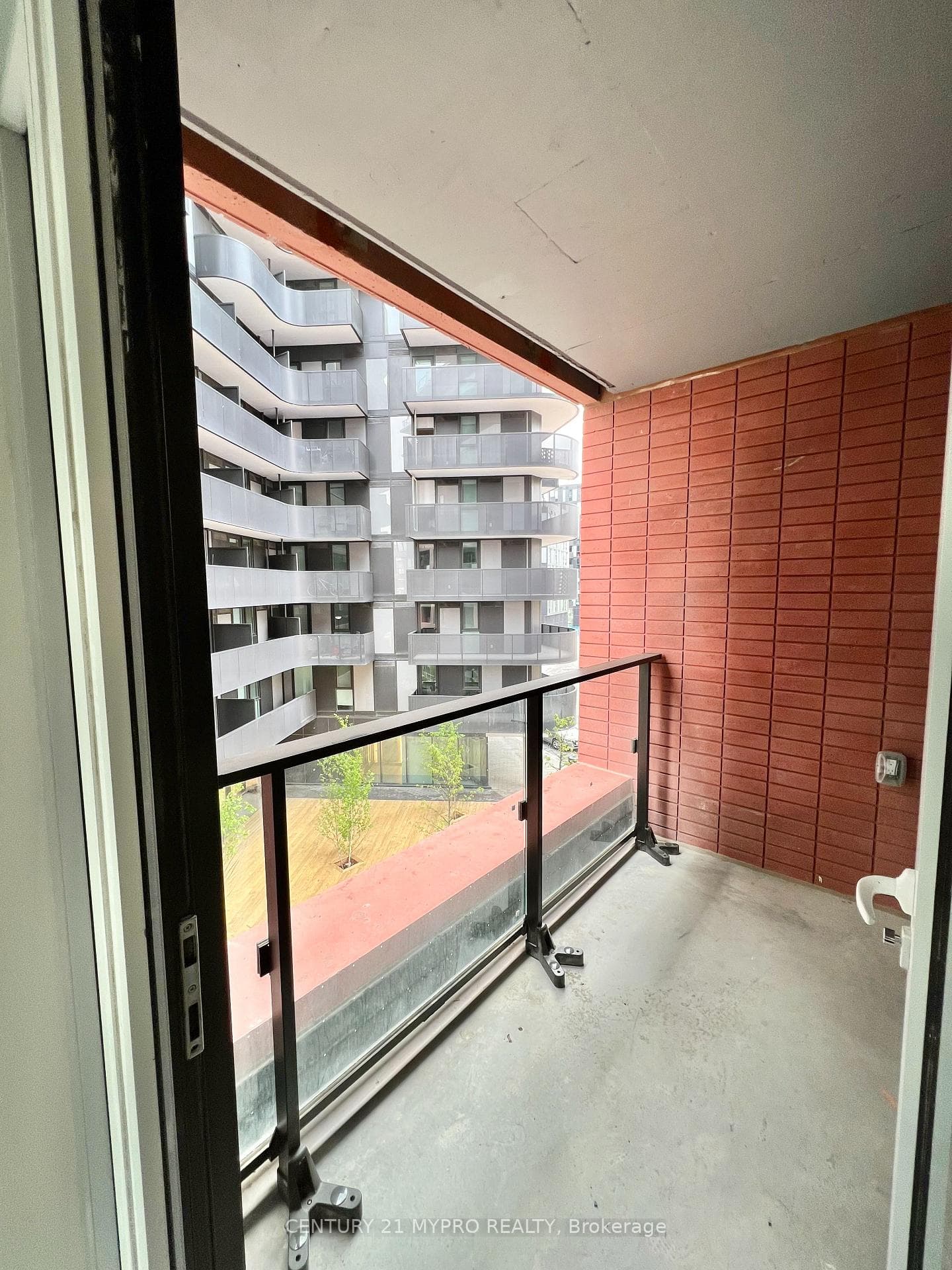 8 Tippett Road Unit 325 photo 16
