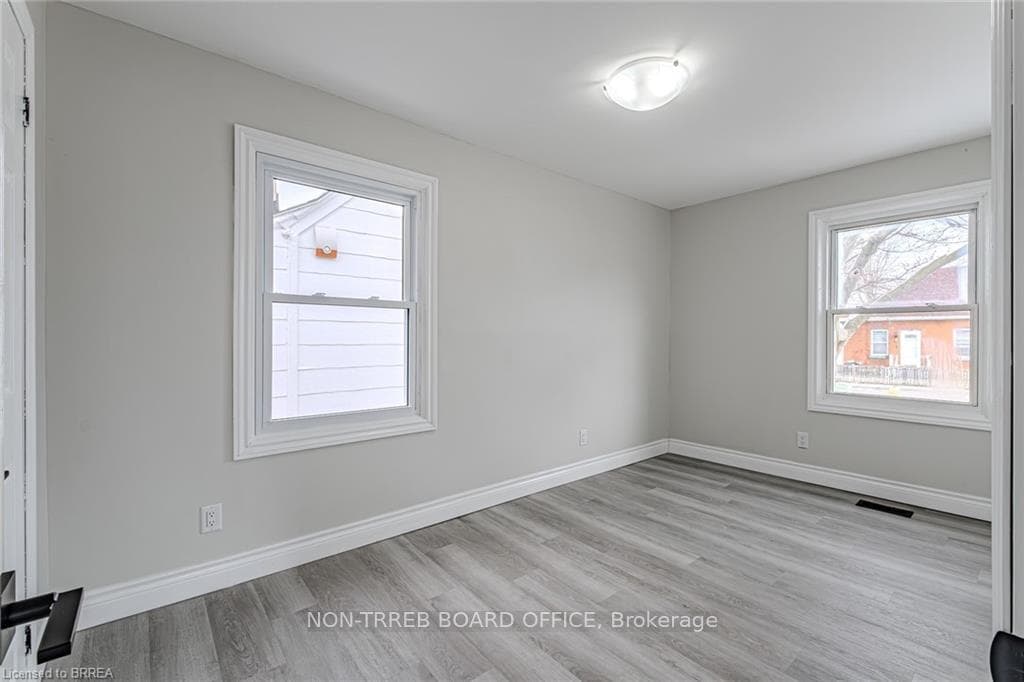 44 Gladstone Avenue photo 8