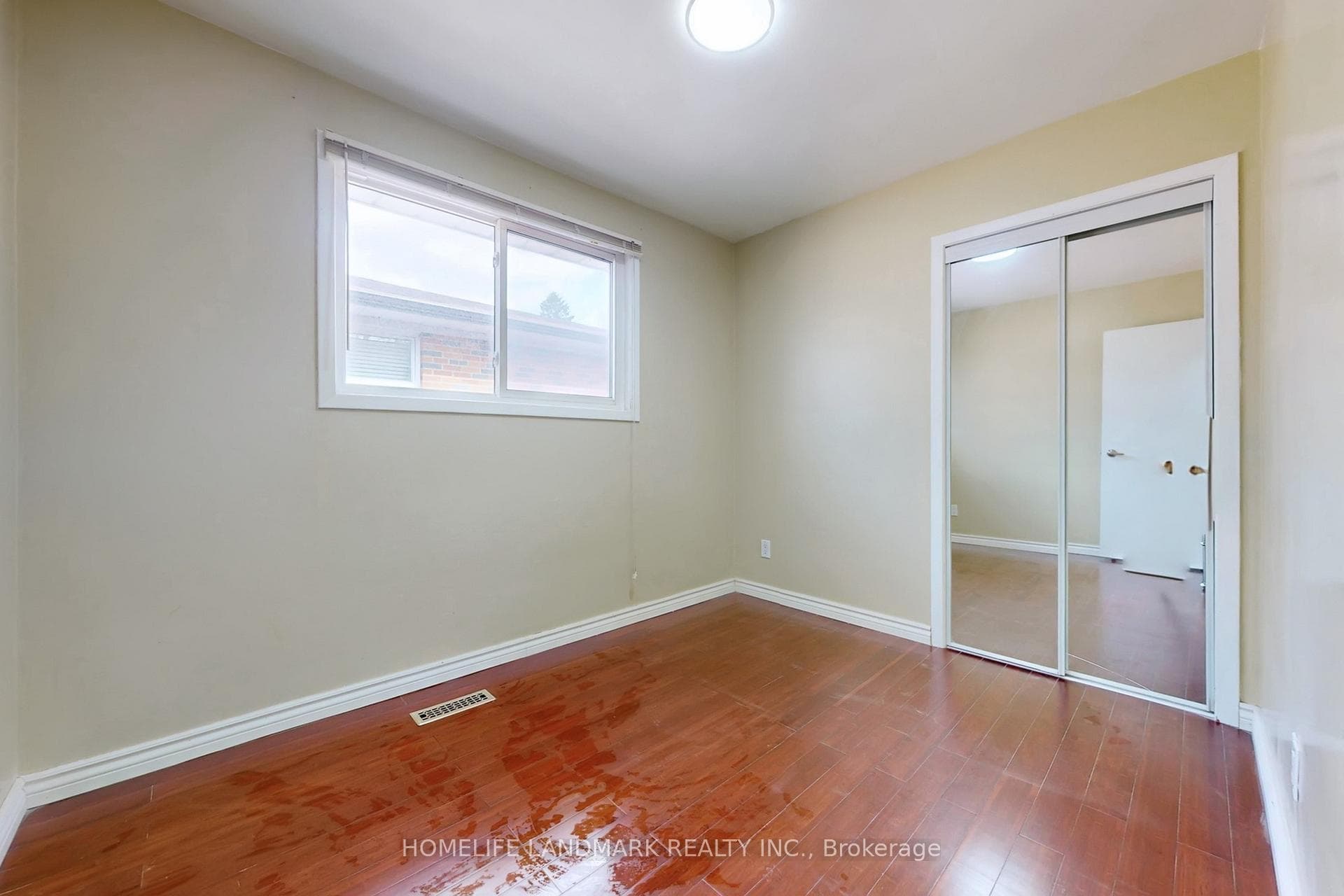 225 Pineway Boulevard photo 14
