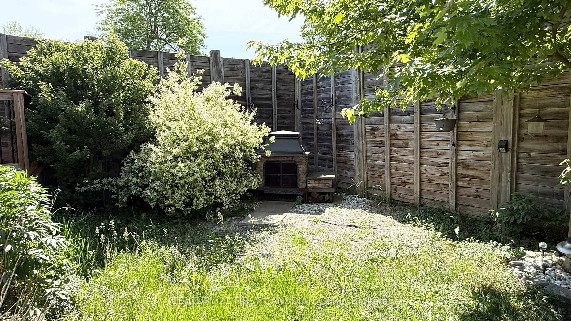 197 Baxter Street photo 35