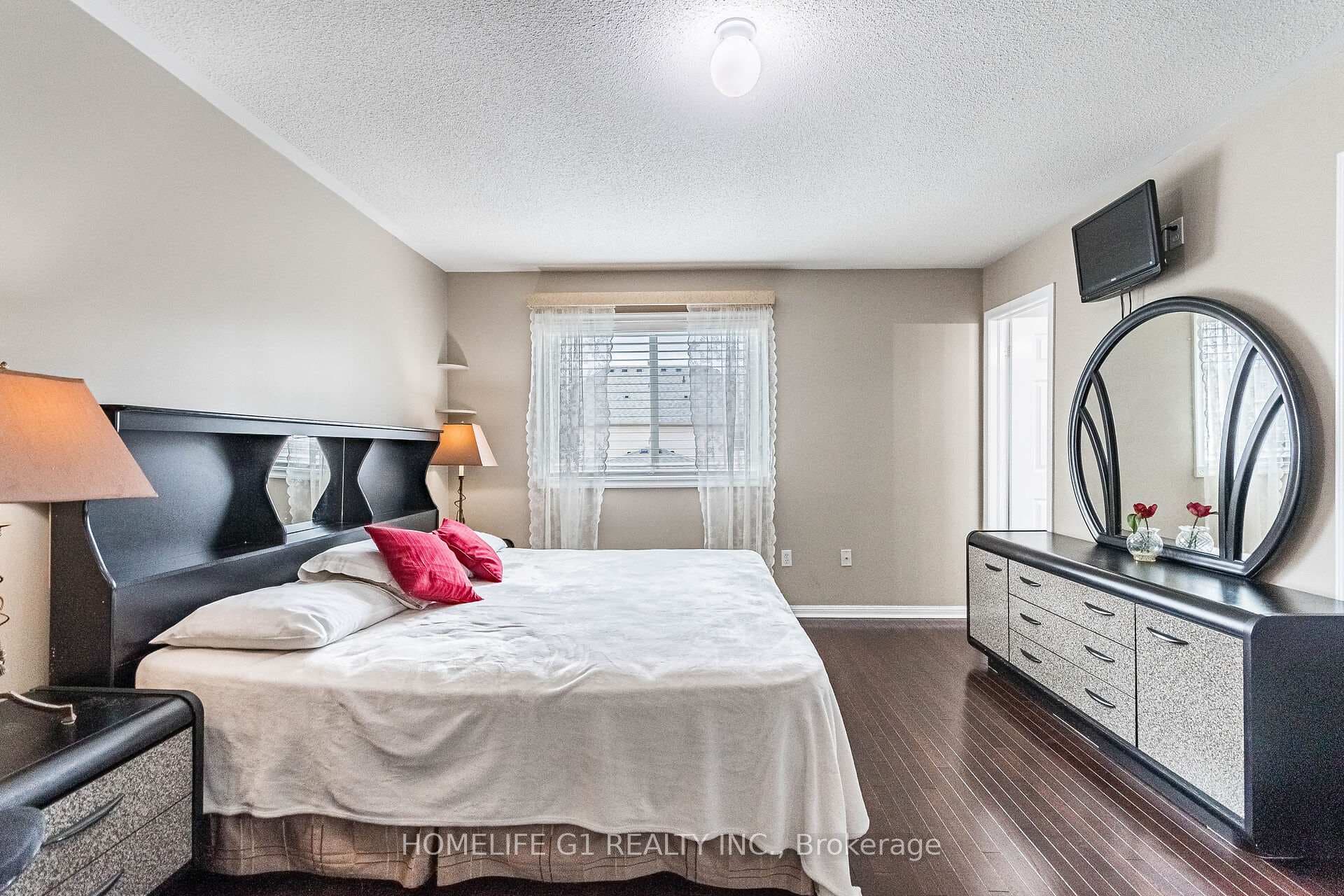 42 Livingston Road photo 14
