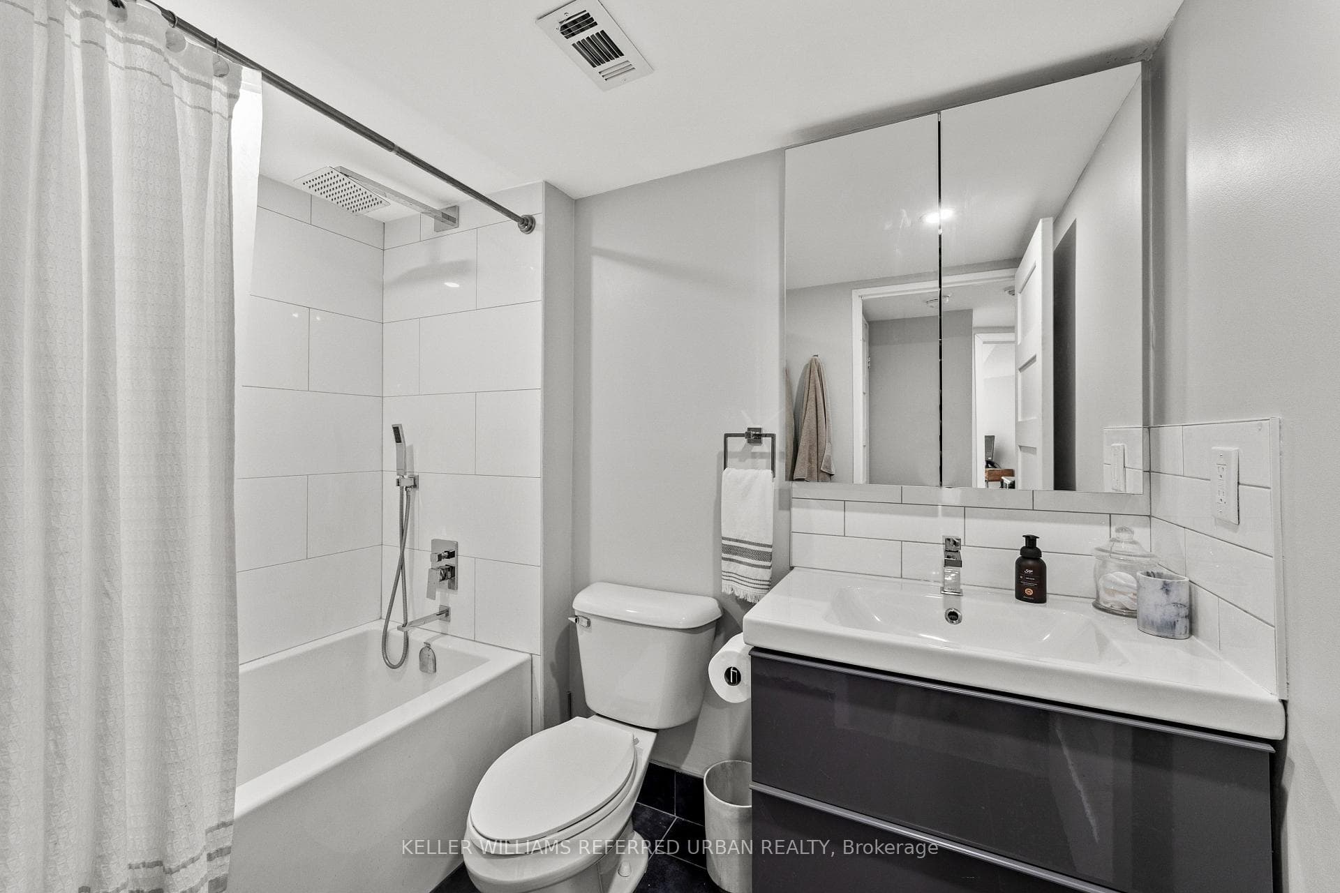 4 Pc Bathroom