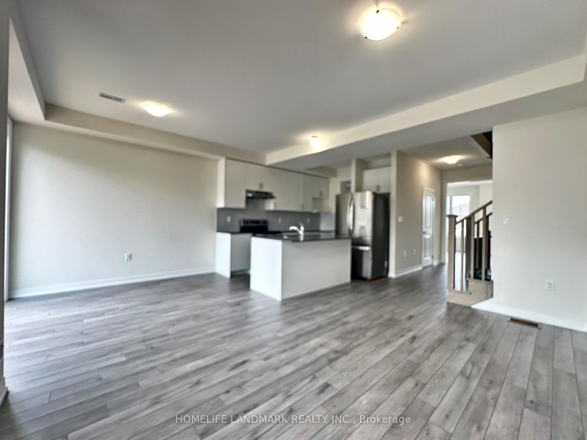 2744 Peter Matthews Drive photo 4