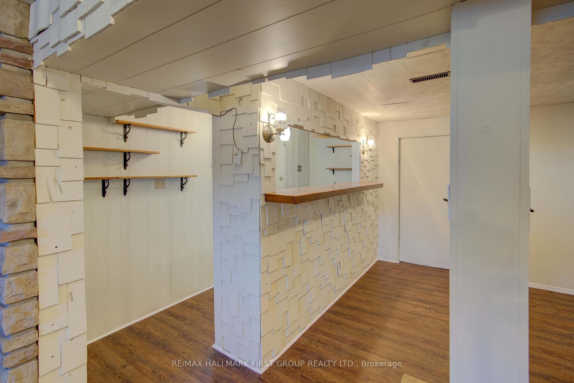 3958 Petworth Road photo 23