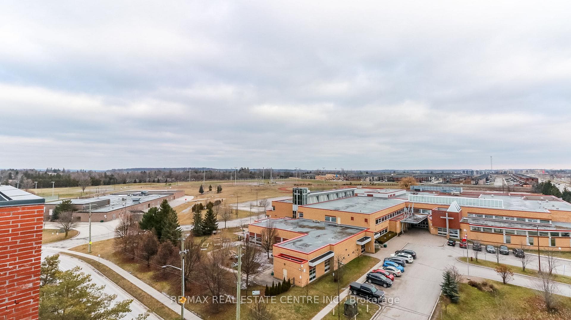 681 Yonge Street Unit 216 photo 34