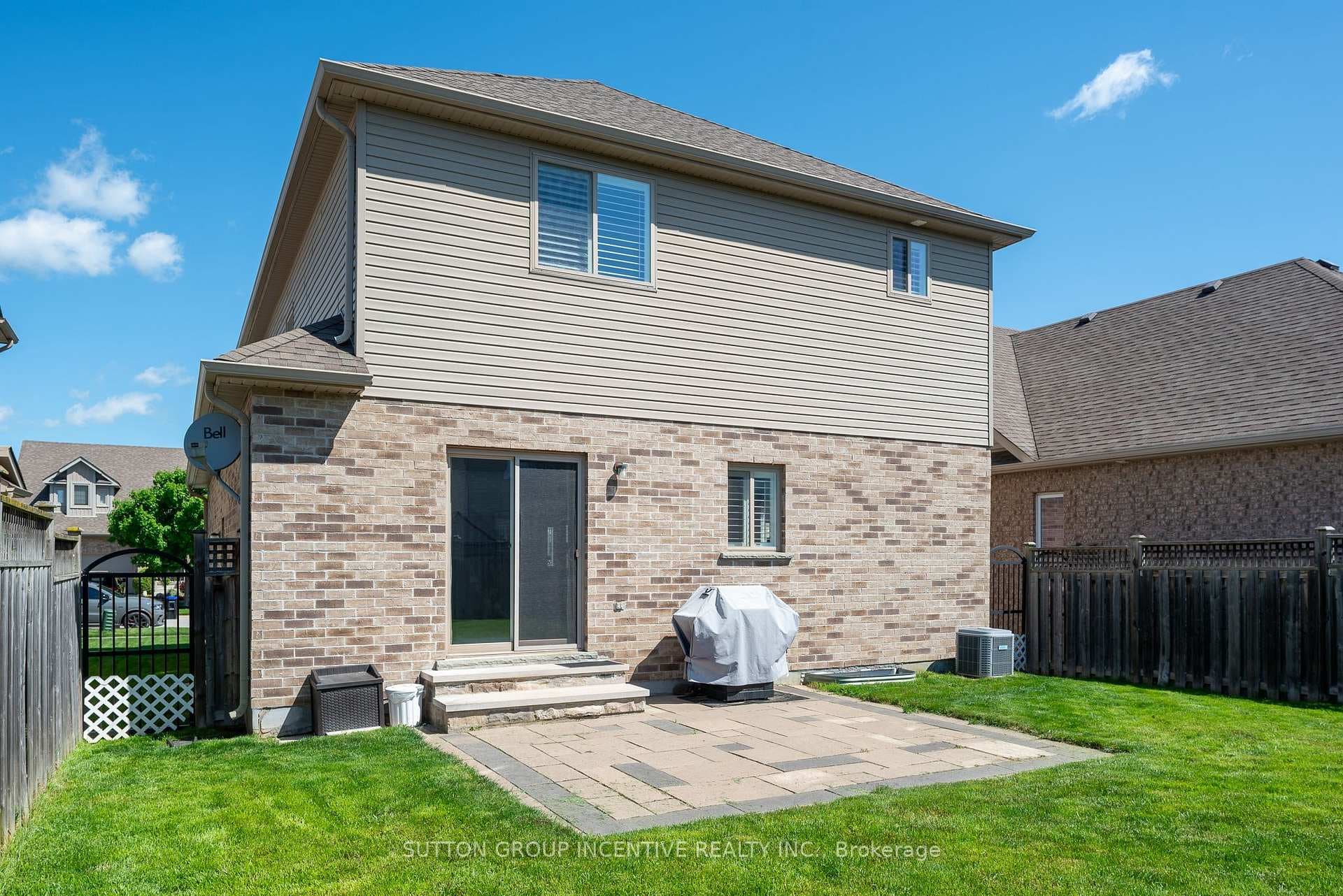 13 Irwin Crescent photo 33