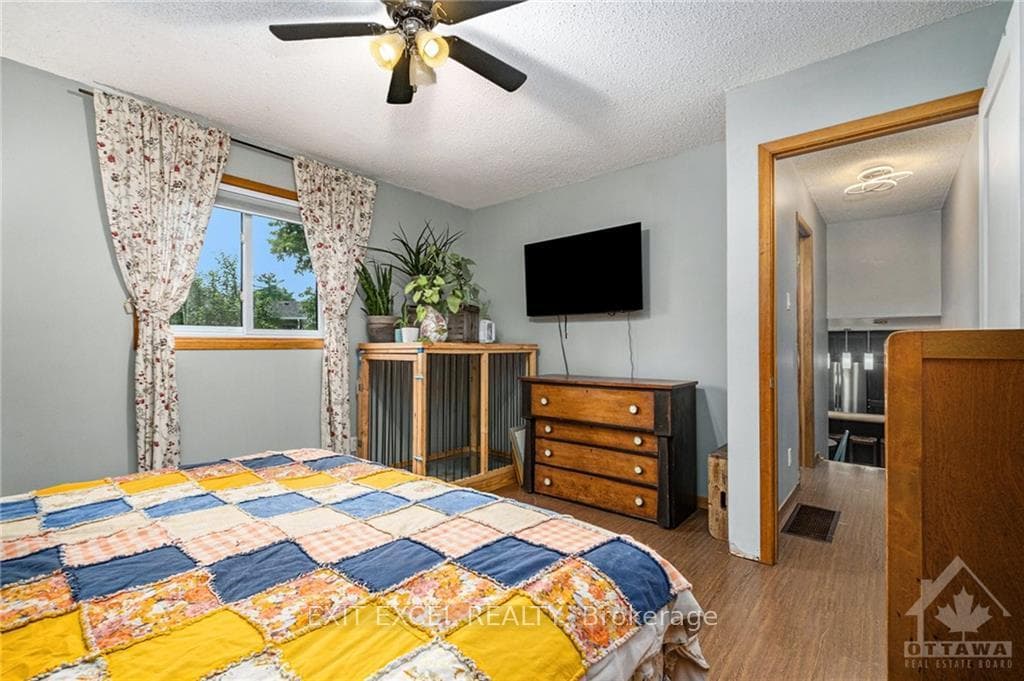 454 VICTORIA Street photo 13