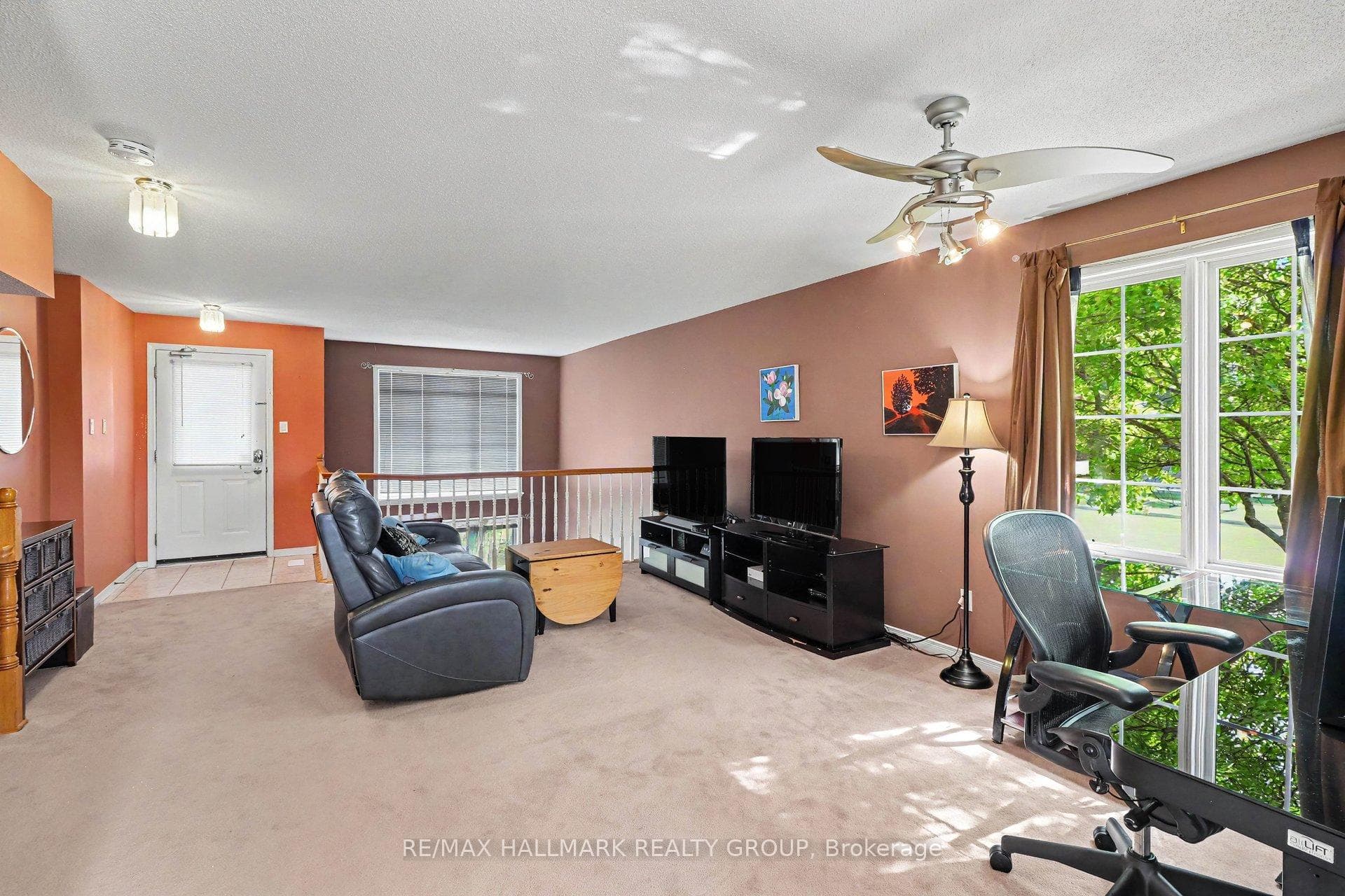 4429 Harper Avenue photo 3