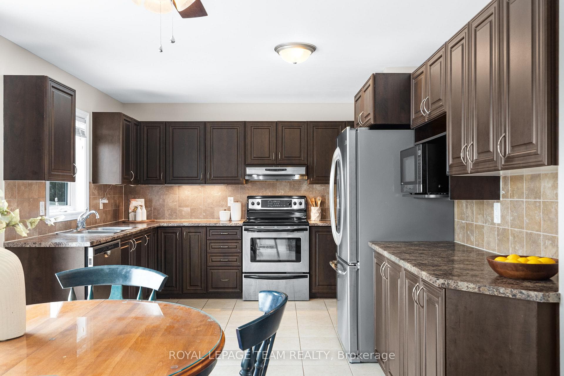 228 BRANTHAVEN Street photo 20