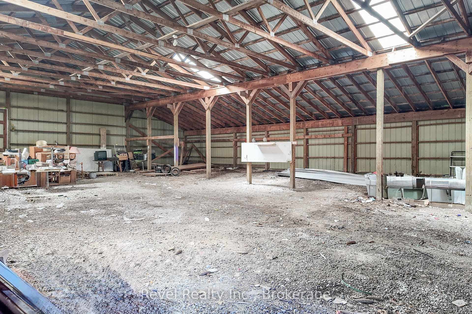 1718 Kirkfield Road photo 9