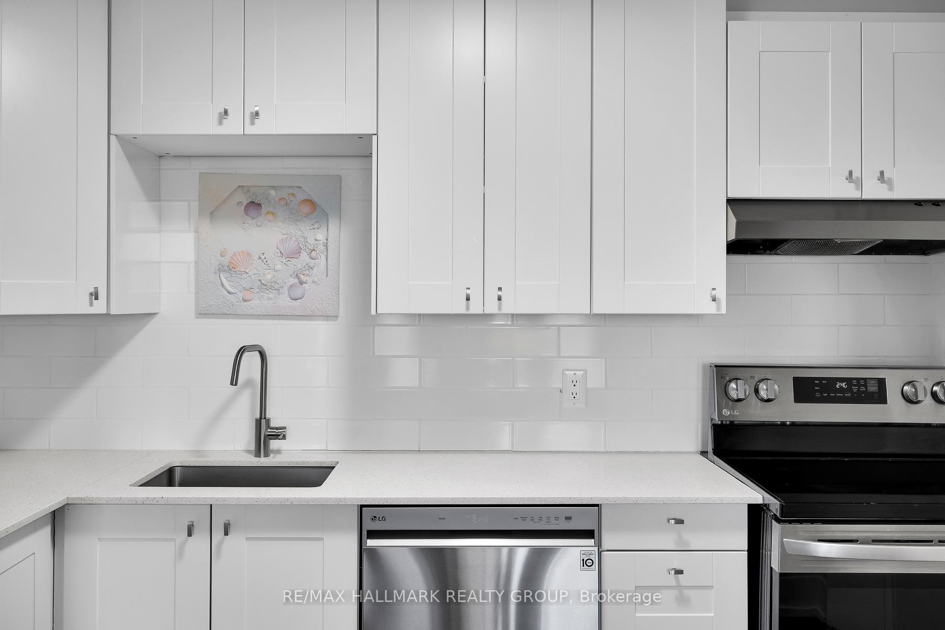900 Dynes Road Unit 407 photo 20