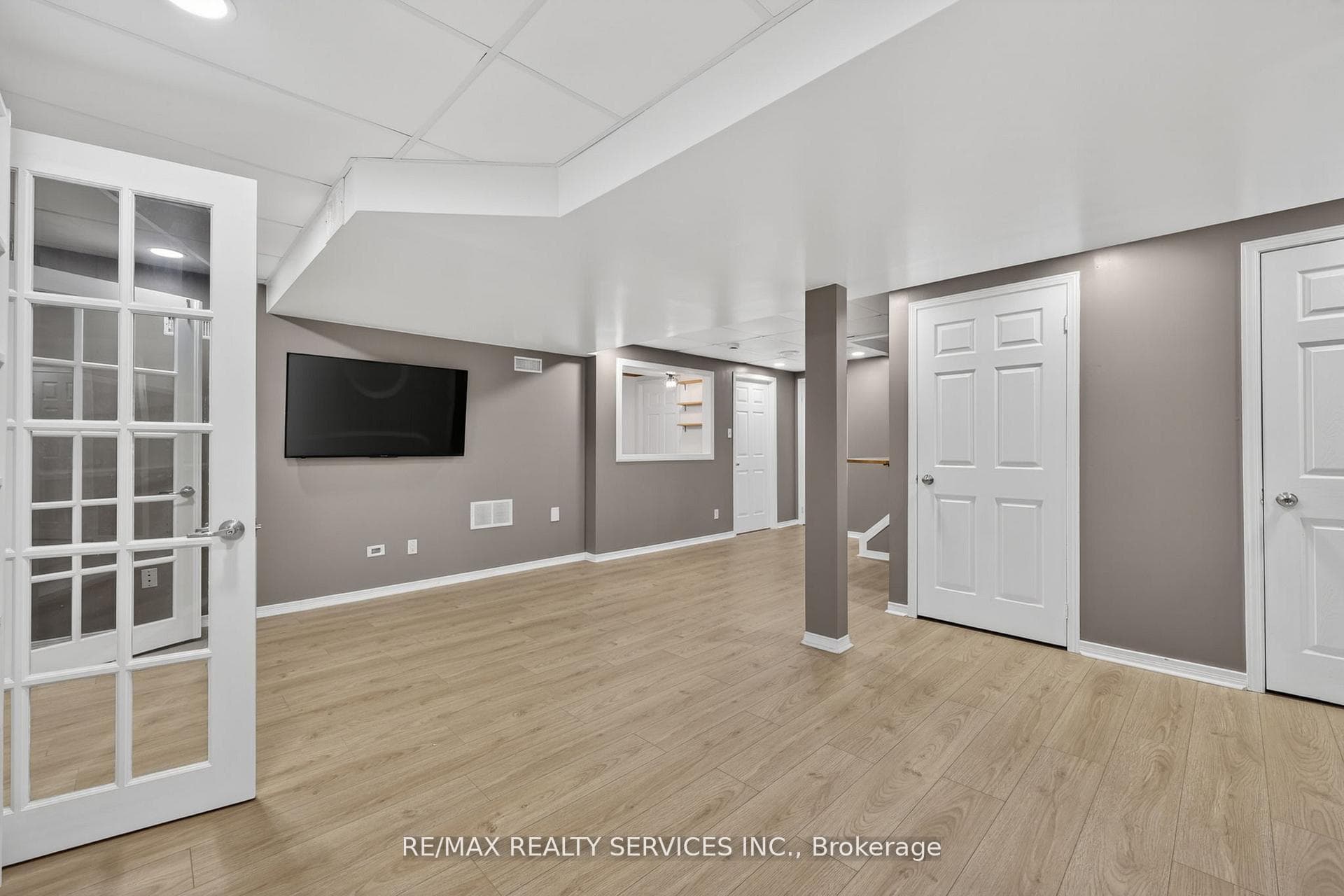 150 Royal Valley Drive photo 33