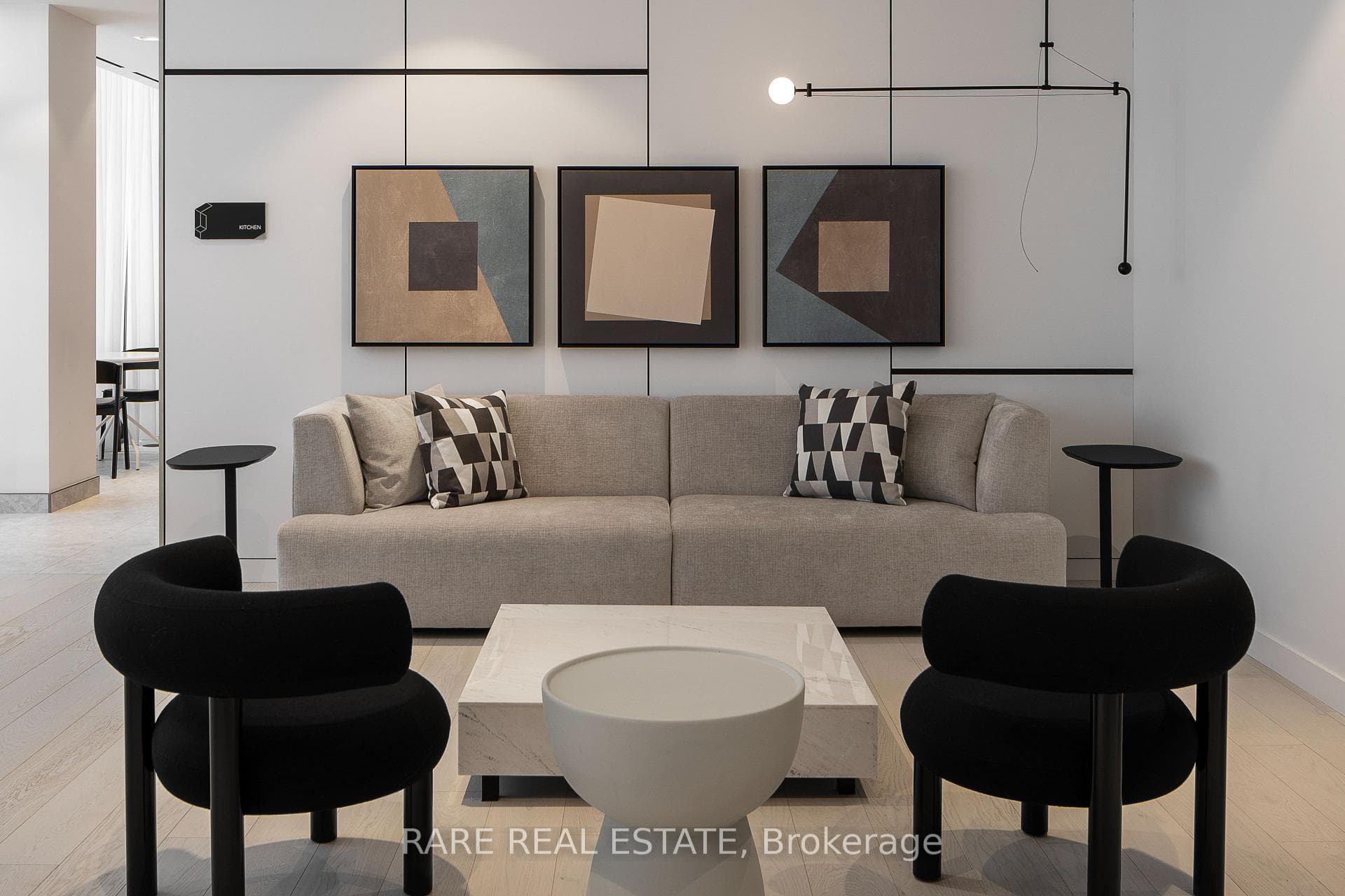 36 Zorra Street Unit 611 photo 10