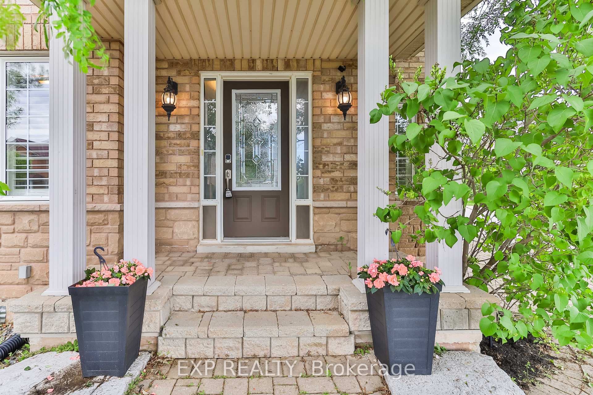 2256 Greening Lane photo 3