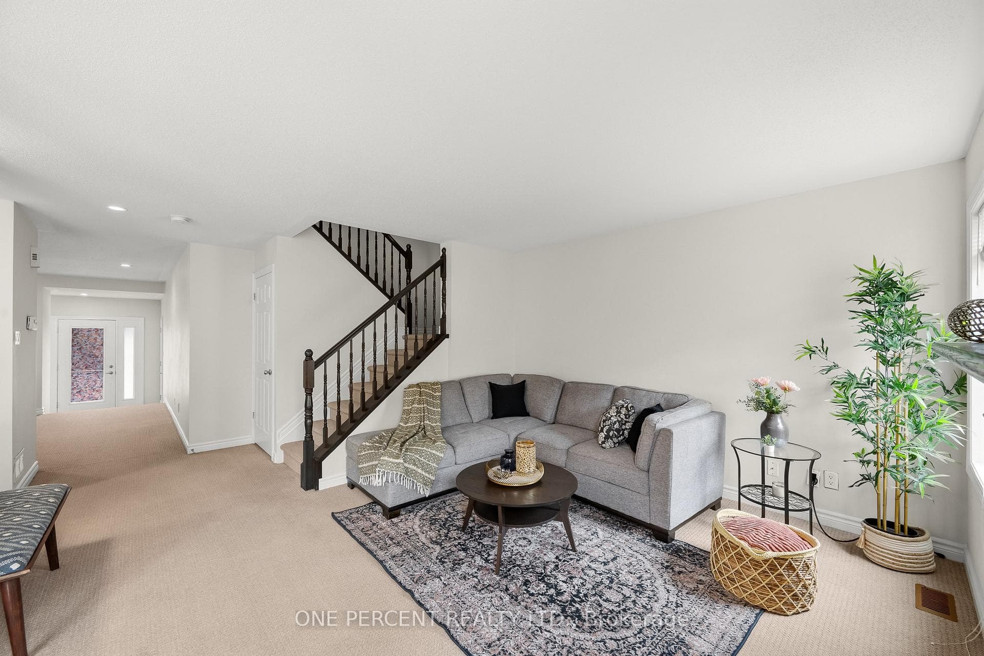 620 Clearbrook Drive photo 9