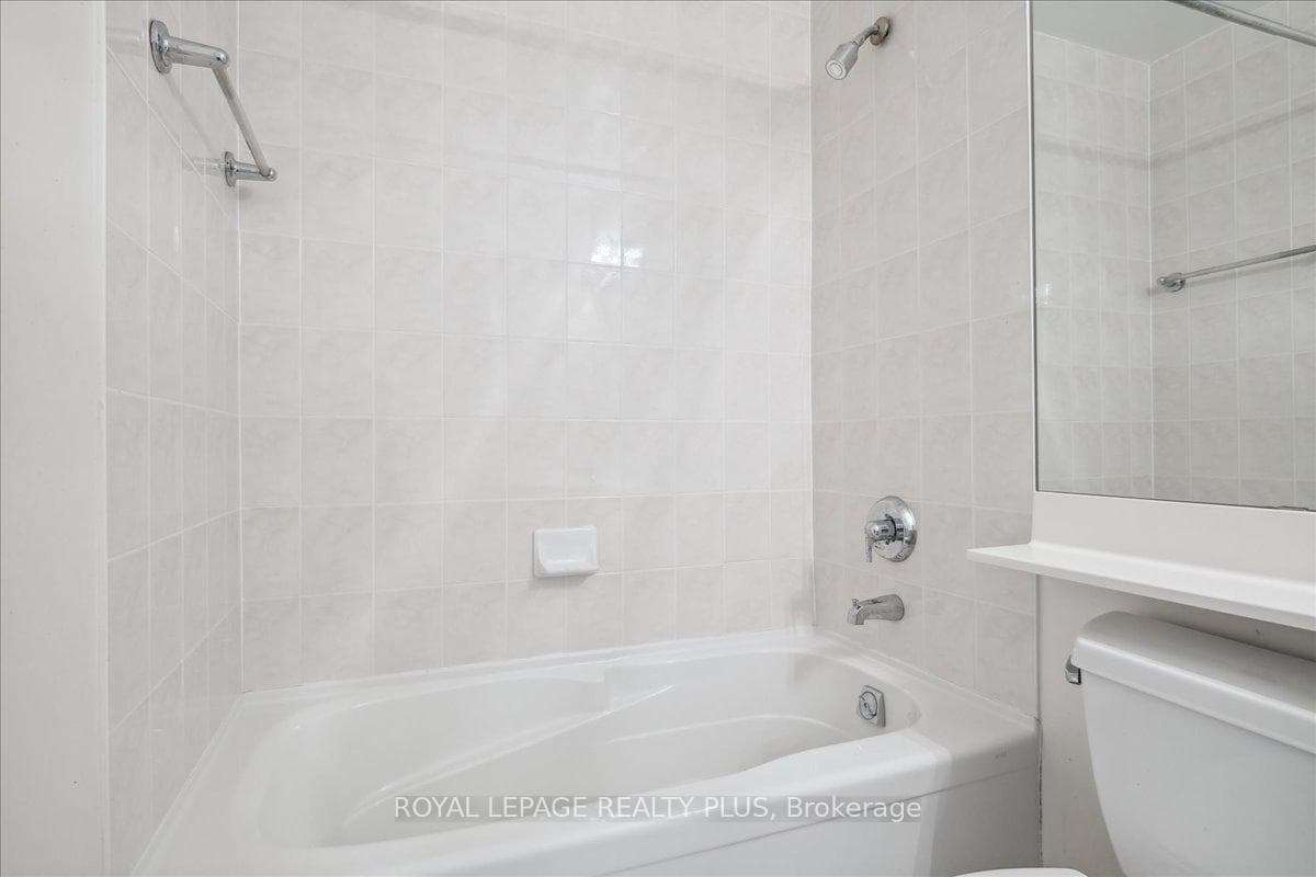 1 Lomond Drive Unit 1004 photo 29
