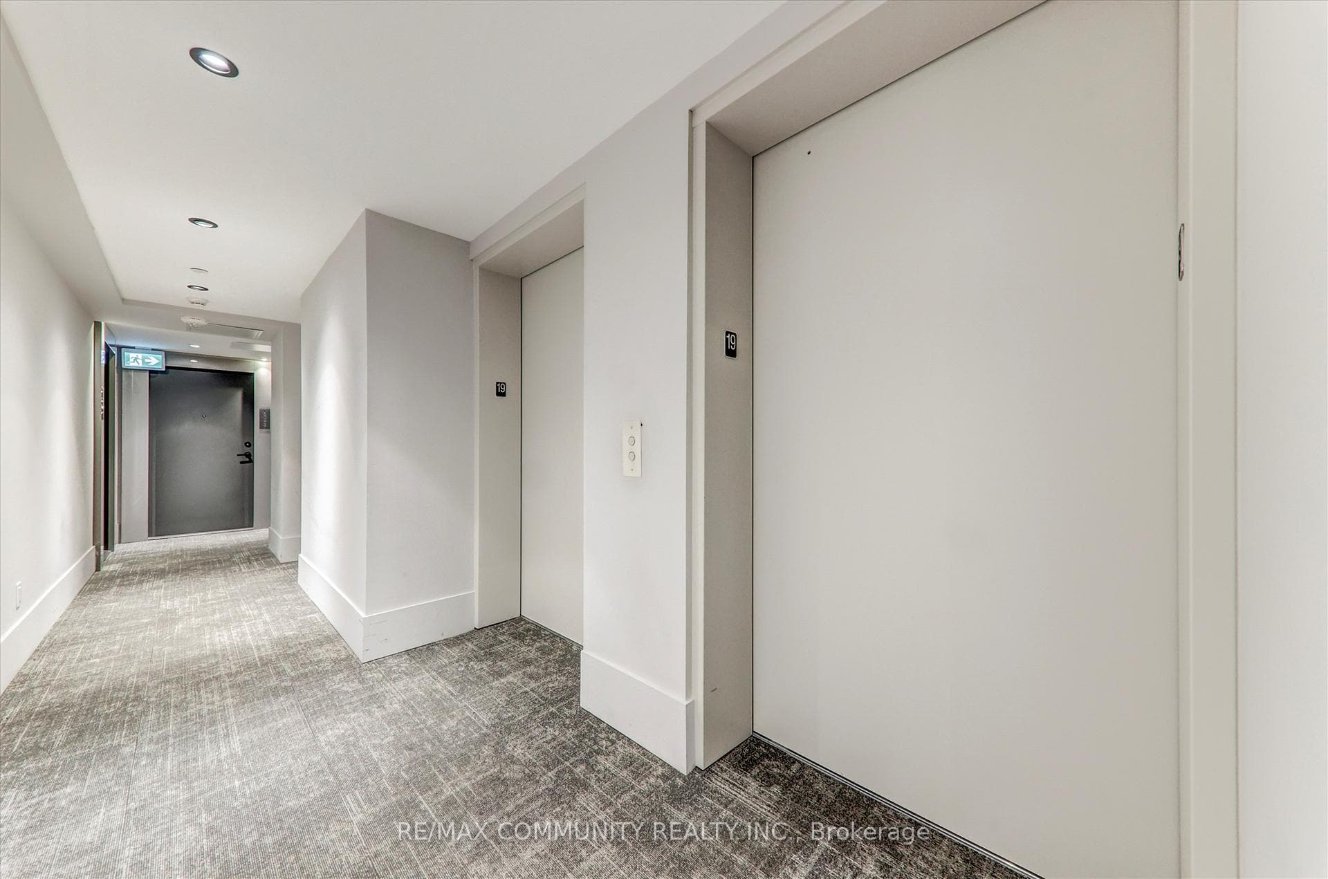 2031 Kennedy Road Unit 1922 photo 11
