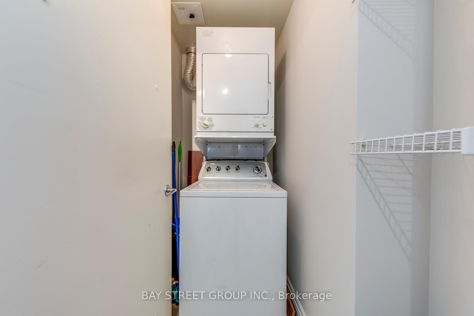500 Queens Quay Unit 512E photo 25
