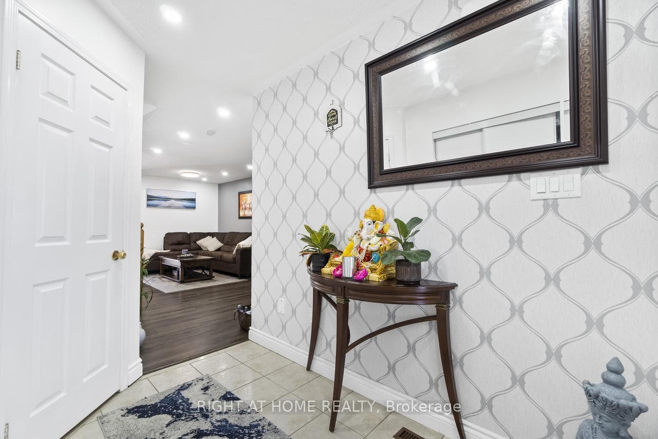 284 Swindells Street photo 6
