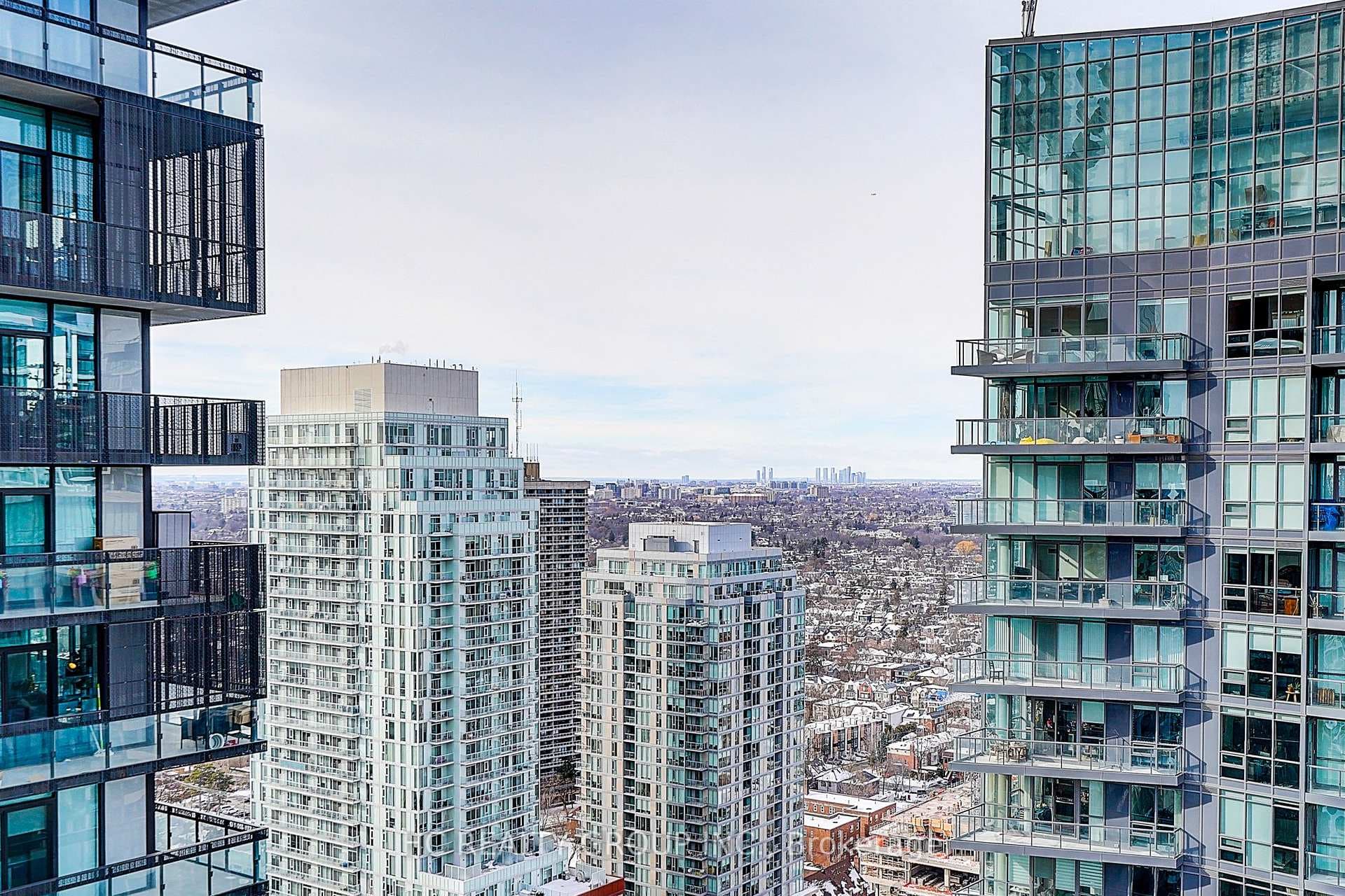 39 Roehampton Avenue Unit 3007 photo 37