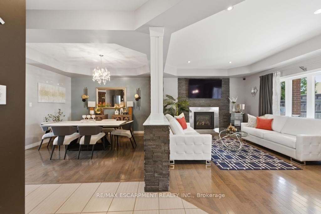 64 Onyx Court photo 8