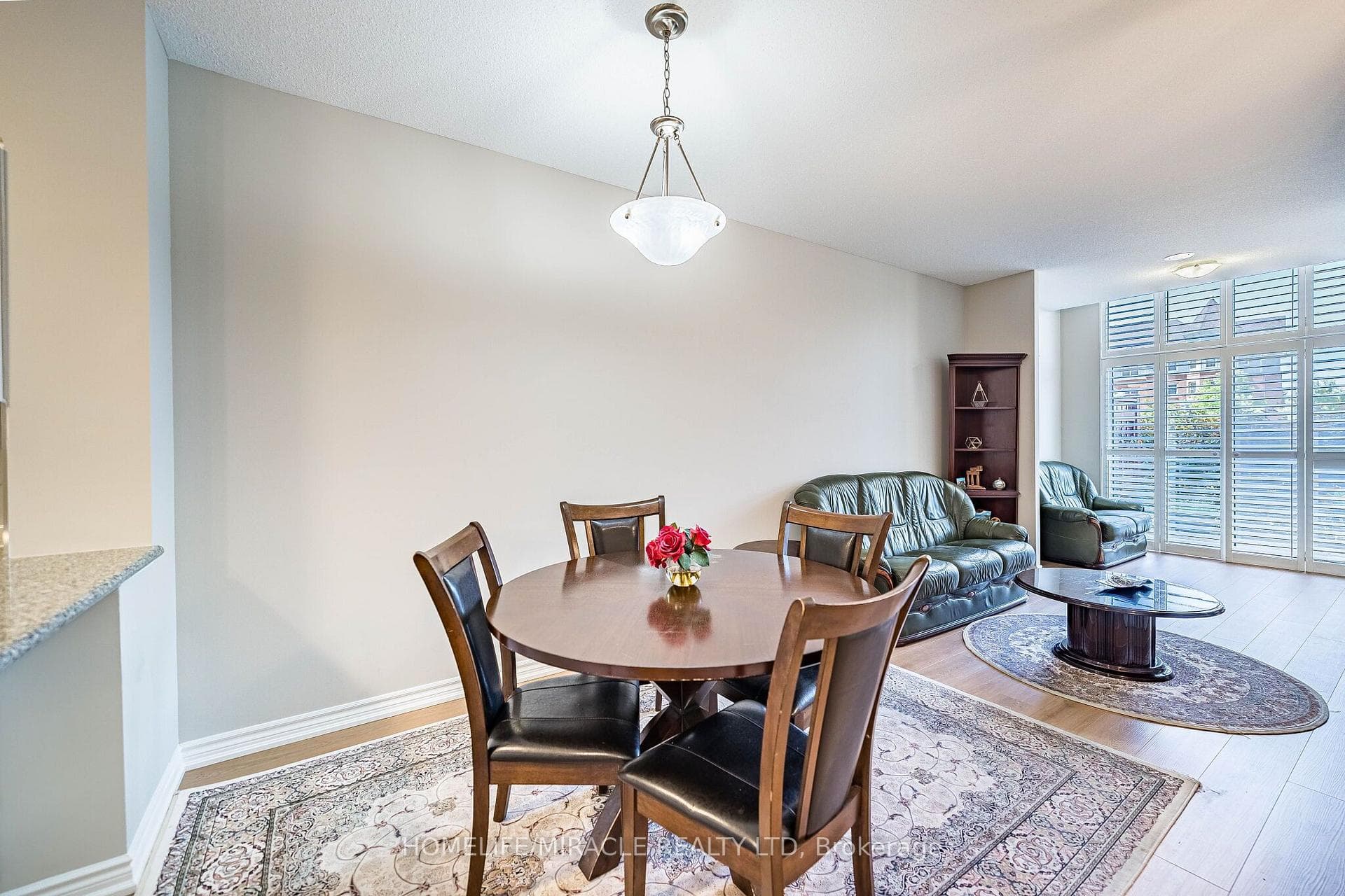18 Harding Boulevard Unit 121 photo 15