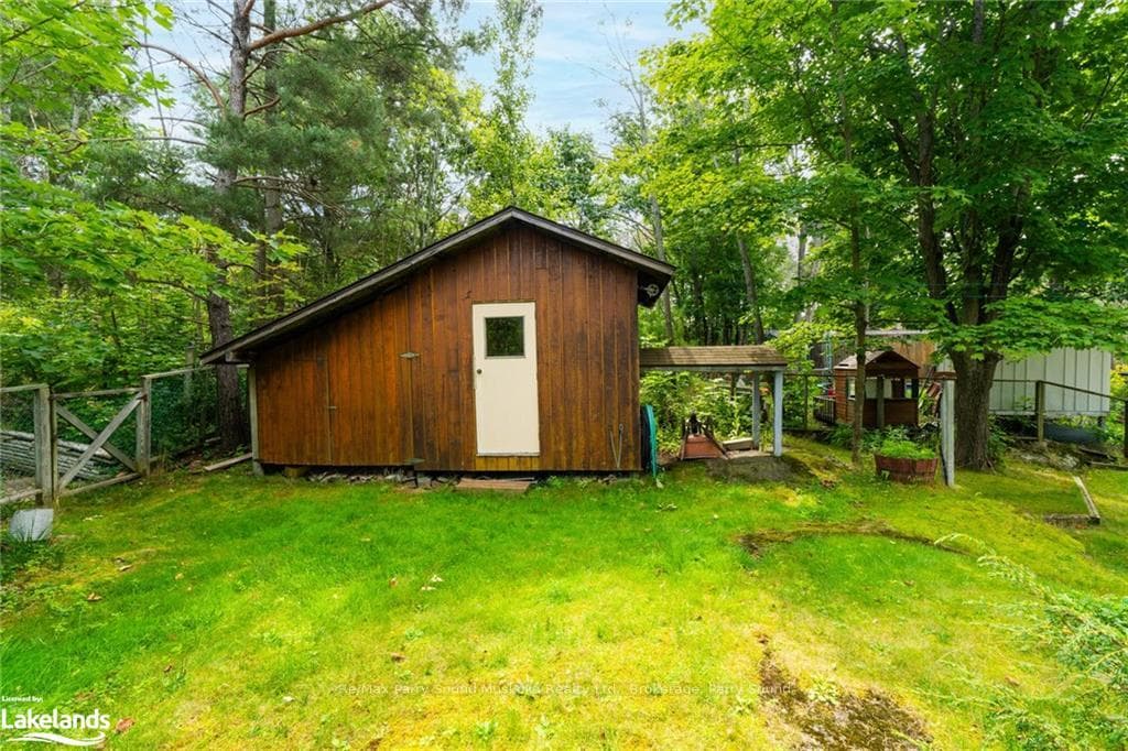 34 FOREST Street photo 46