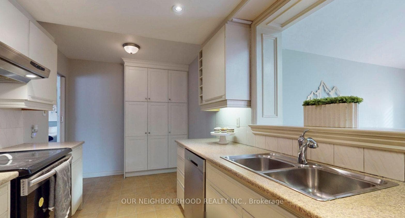 32 Wichey Road photo 11
