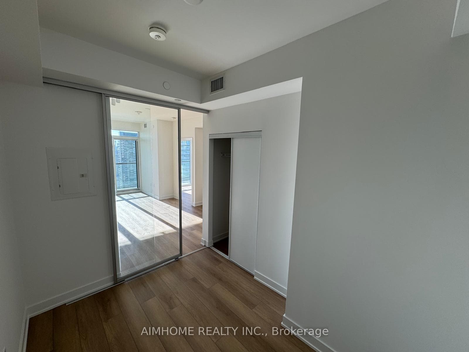 127 Broadway Avenue Unit 3001 photo 10
