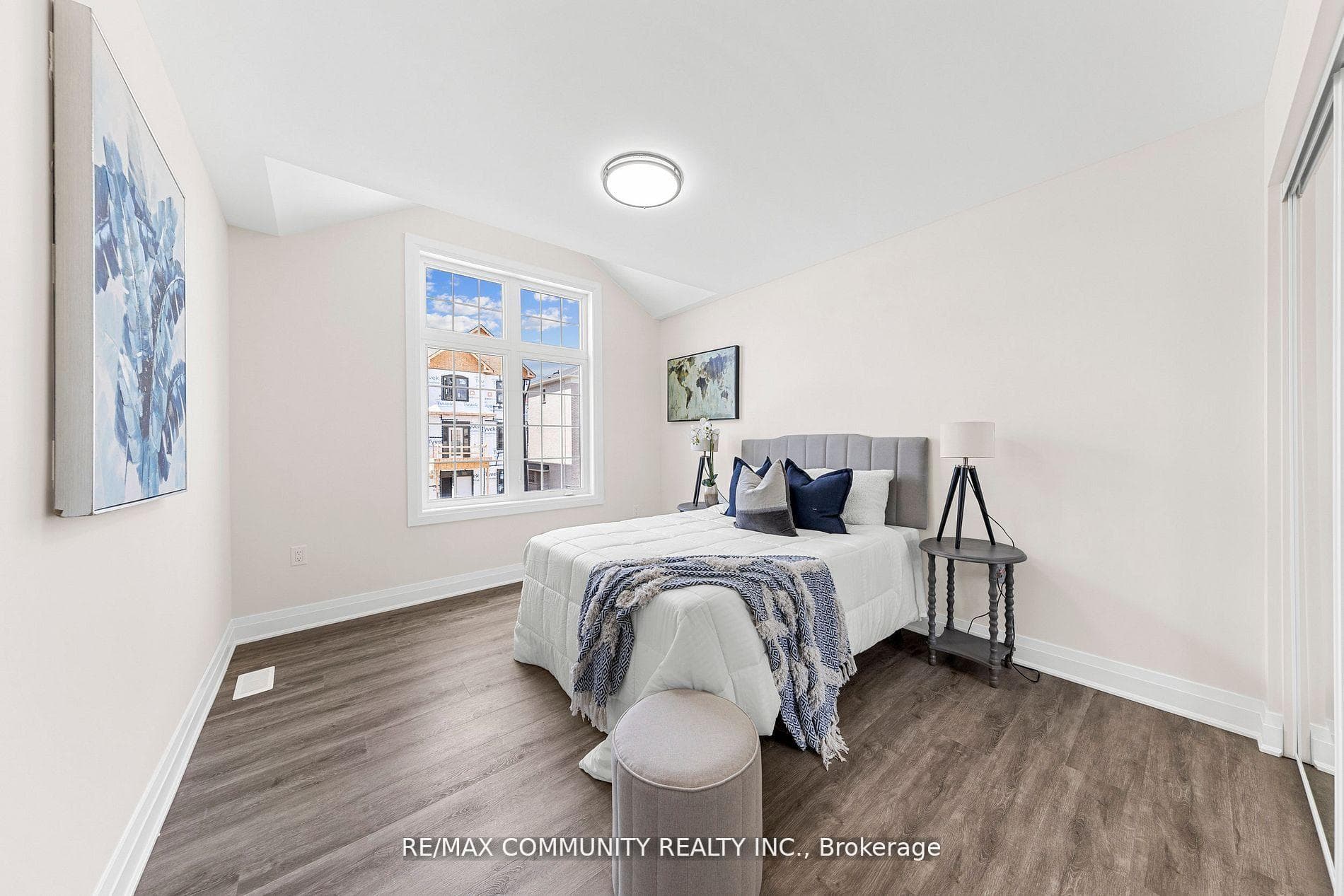 3307 Thunderbird Promenade photo 11